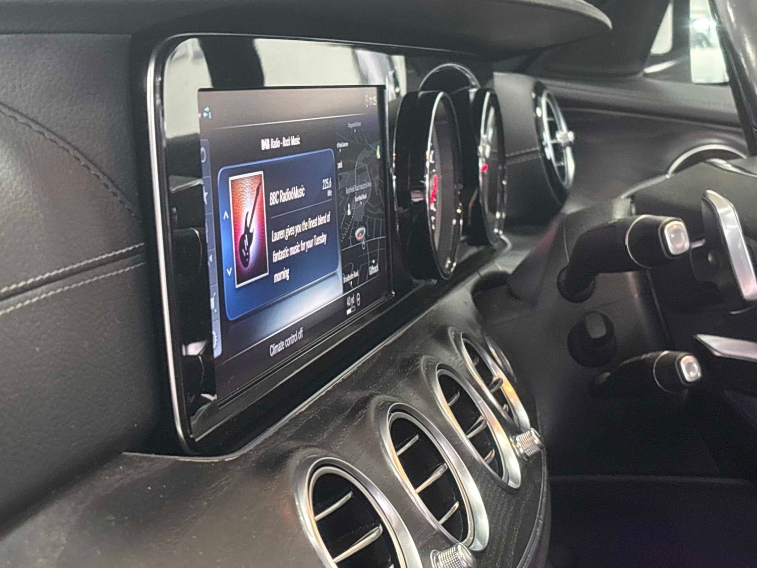 Used Mercedes-Benz E Class 2018 for sale - 77540780: Photo 34