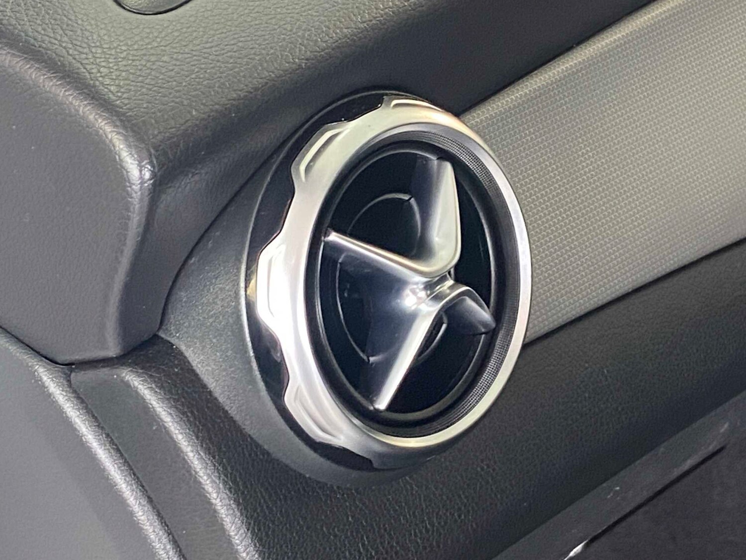 Used Mercedes-Benz GLA for sale - 78129585: Photo 31