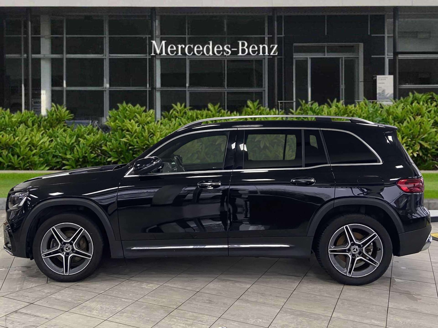 Used Mercedes-Benz GLB 2024 for sale - 76732246: Photo 2