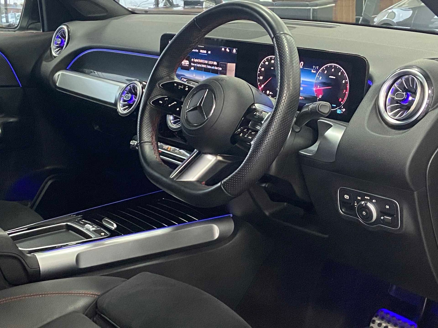 Used Mercedes-Benz GLB 2024 for sale - 76732246: Photo 24