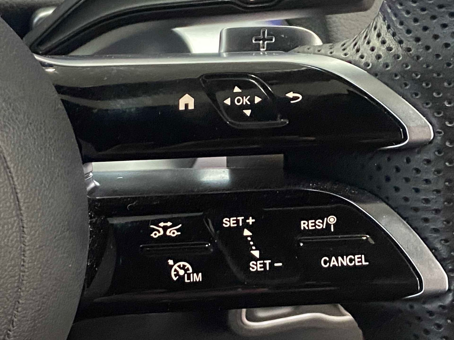 Used Mercedes-Benz GLB 2024 for sale - 76732246: Photo 27