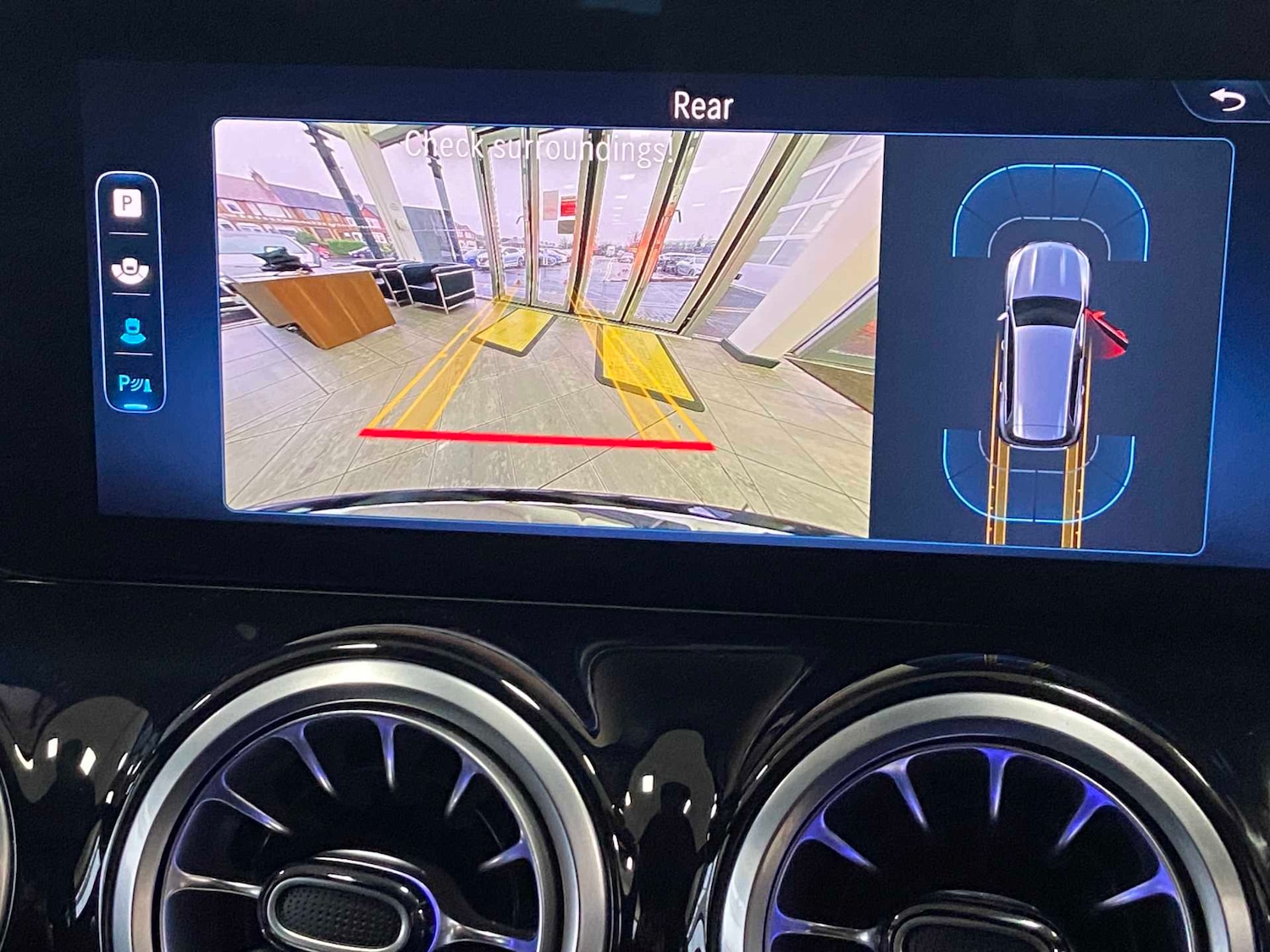 Used Mercedes-Benz GLB 2024 for sale - 76732246: Photo 30