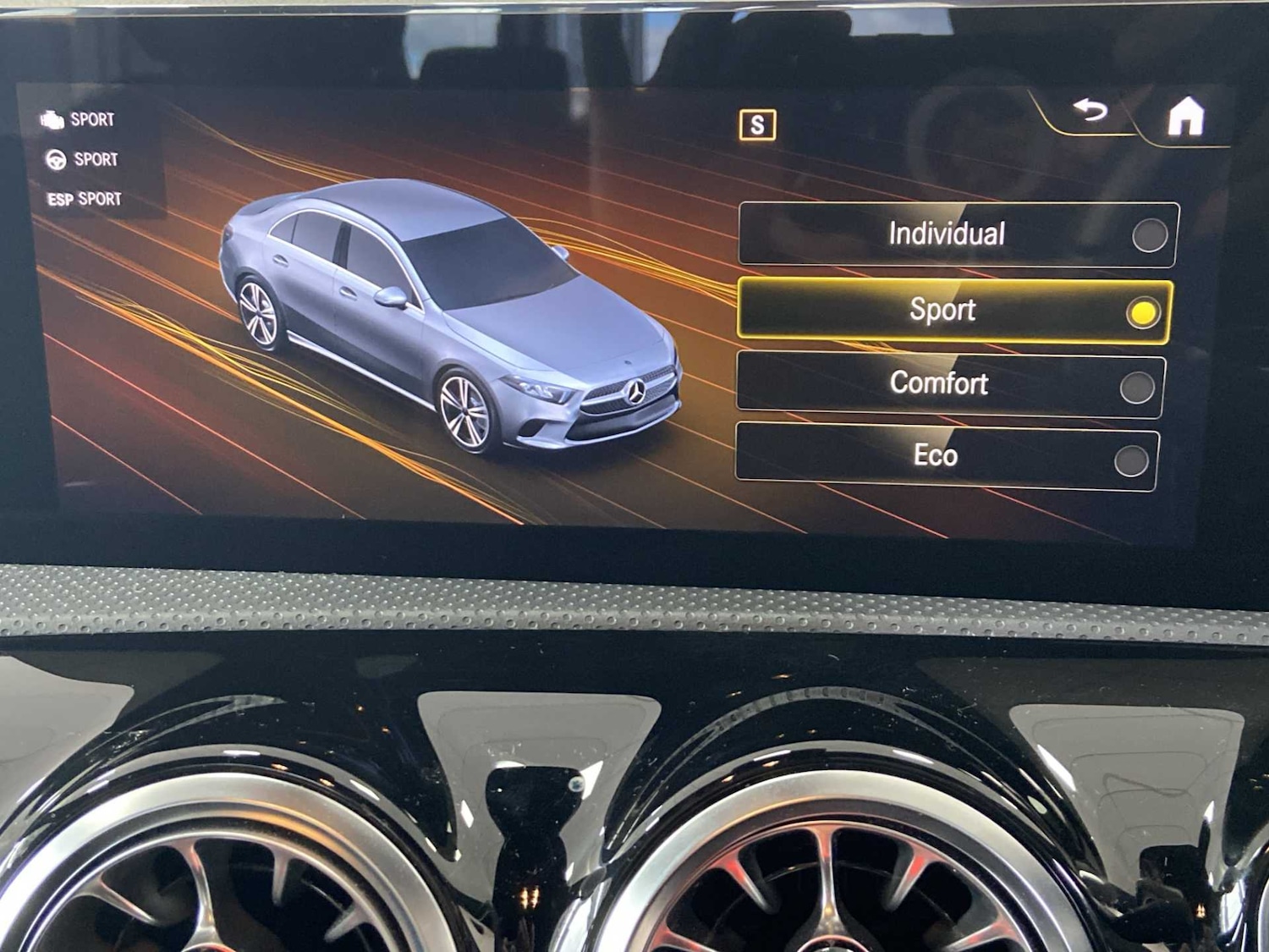 Used Mercedes-Benz A-Class 2022 for sale - 76075365: Photo 35