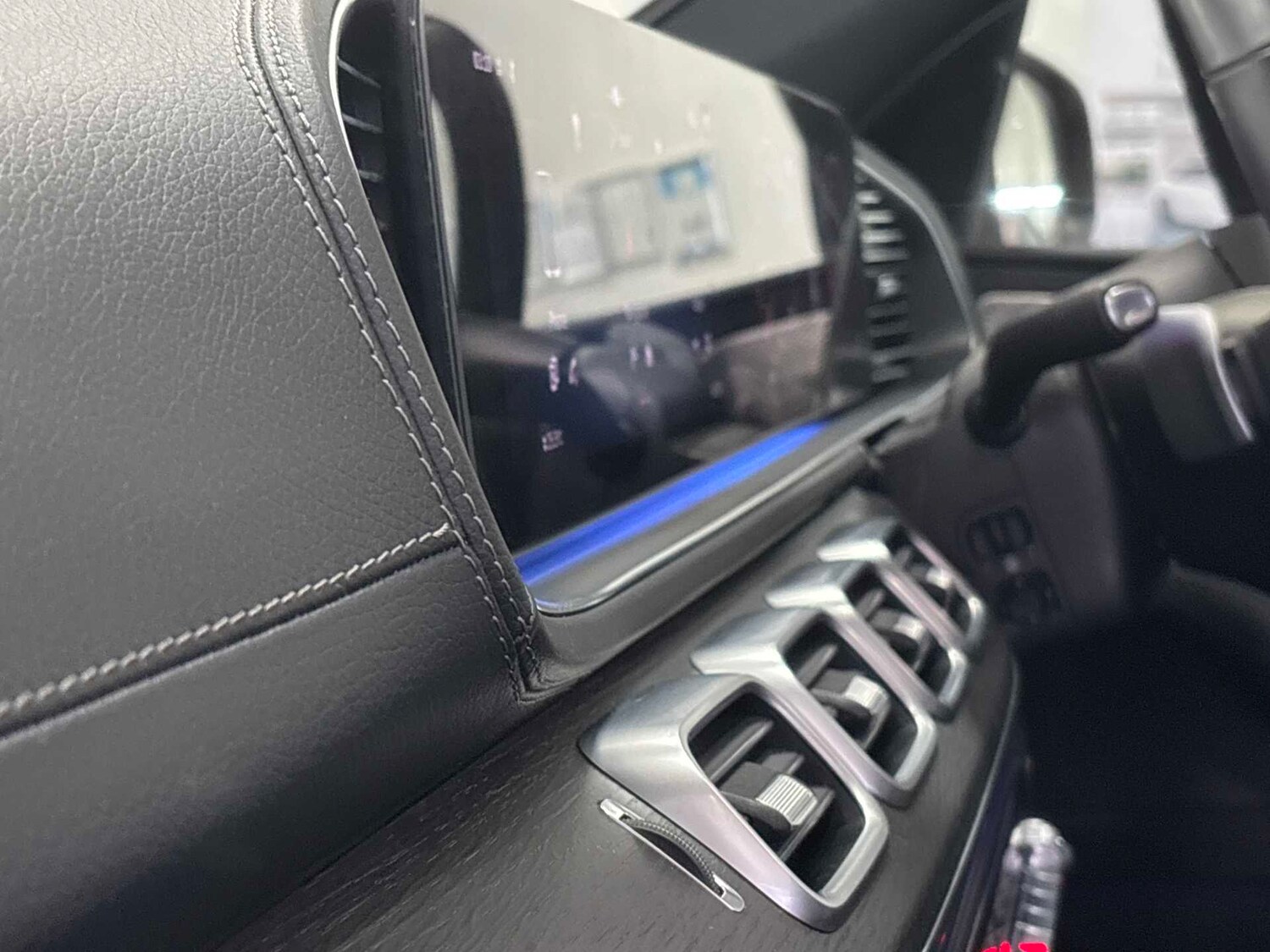 Used Mercedes-Benz GLE 2025 for sale - 78076668: Photo 31