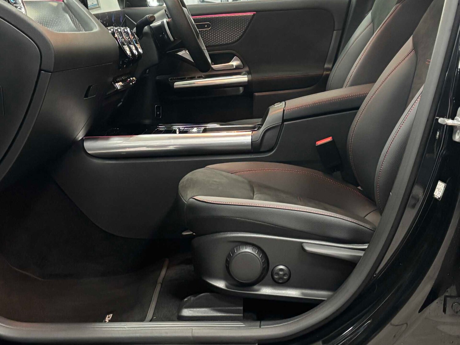 Used Mercedes-Benz EQA 2025 for sale - 77601308: Photo 28