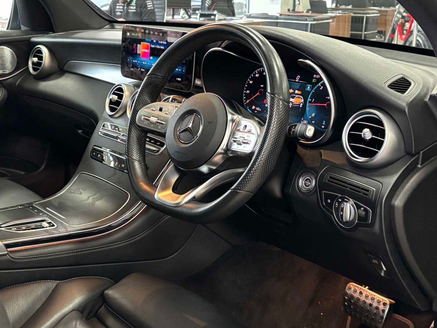 Used Mercedes-Benz GLC 2020 for sale - 77011060: Photo 33