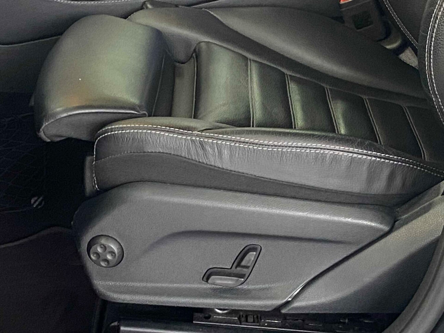 Used Mercedes-Benz GLC 2020 for sale - 77913762: Photo 34