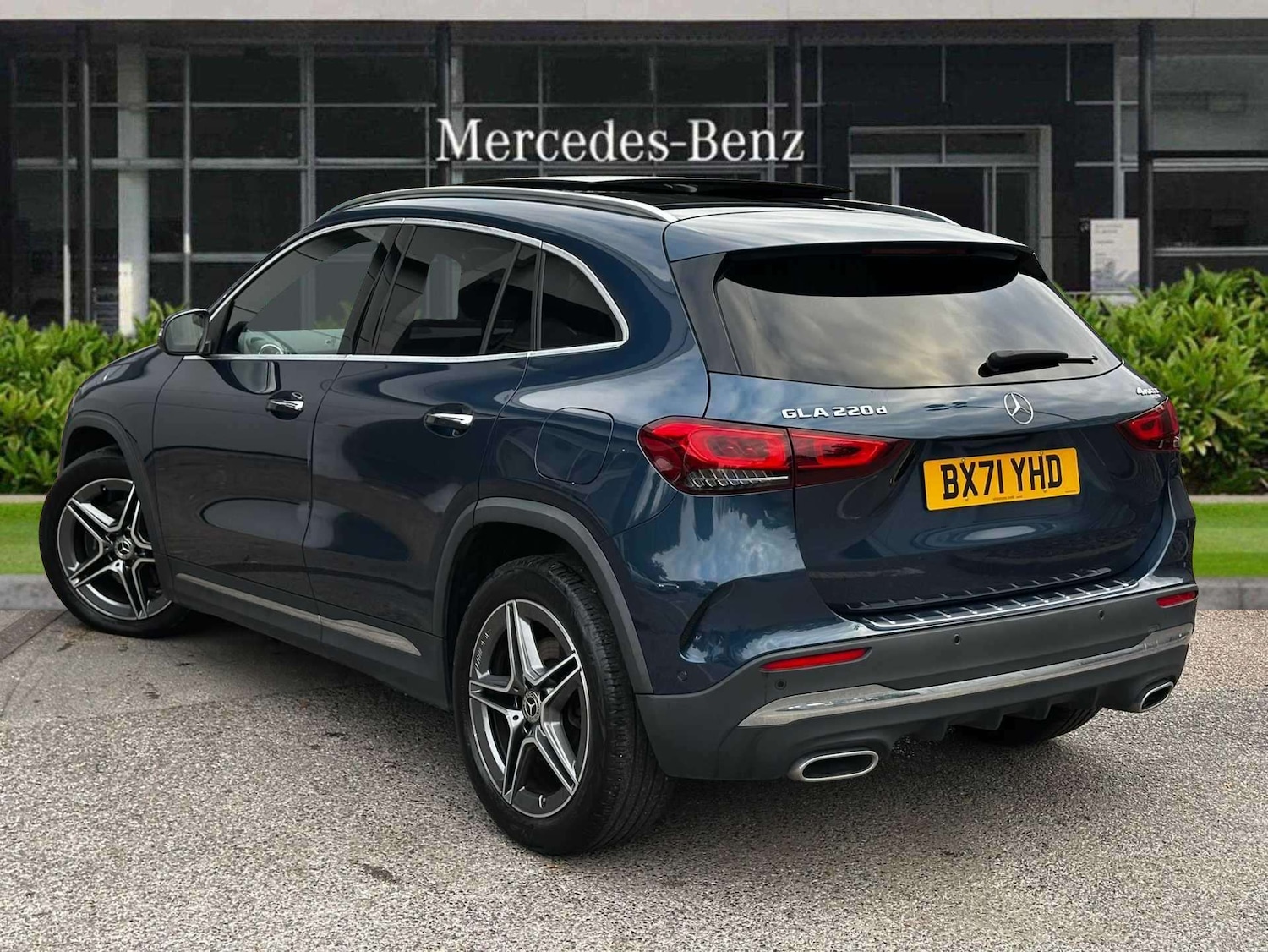 Used Mercedes-Benz GLA 2021 for sale - 77134941: Photo 2