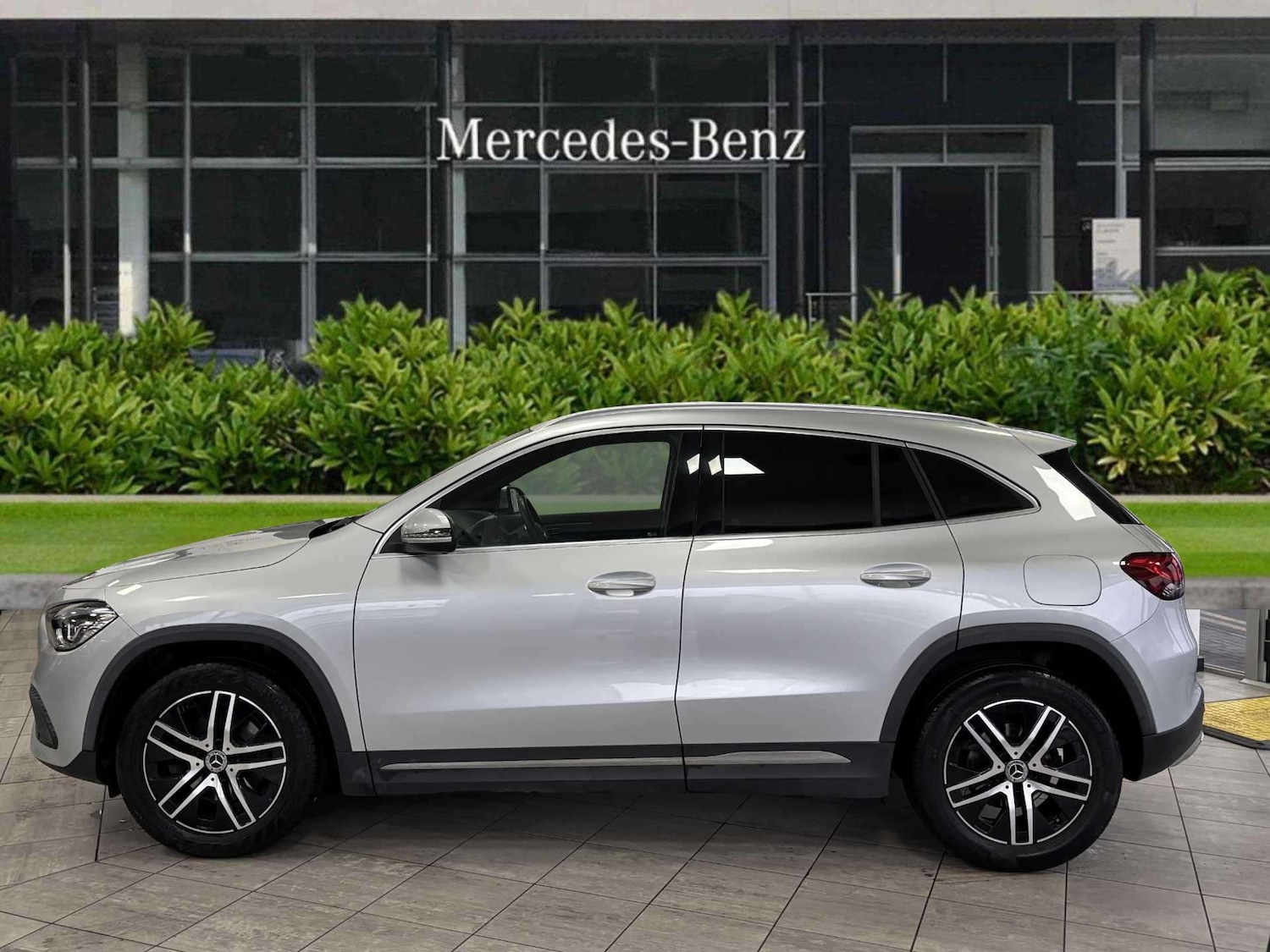 Used Mercedes-Benz GLA 2020 for sale - 77361393: Photo 3