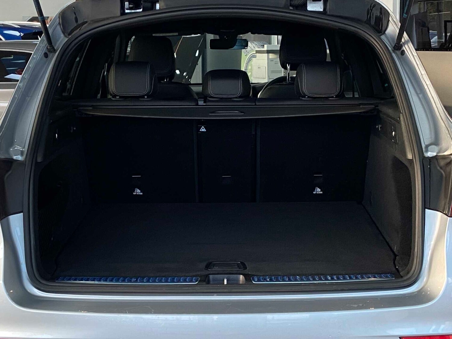 Used Mercedes-Benz GLC 2022 for sale - 76421135: Photo 11