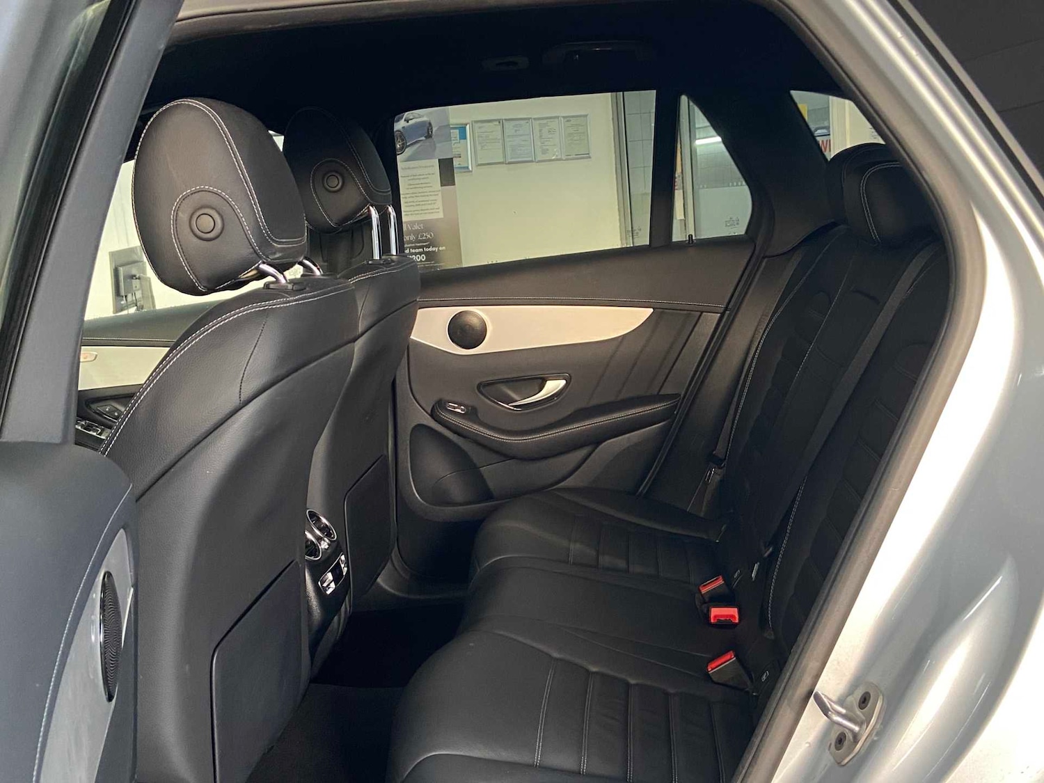 Used Mercedes-Benz GLC 2022 for sale - 76421135: Photo 18