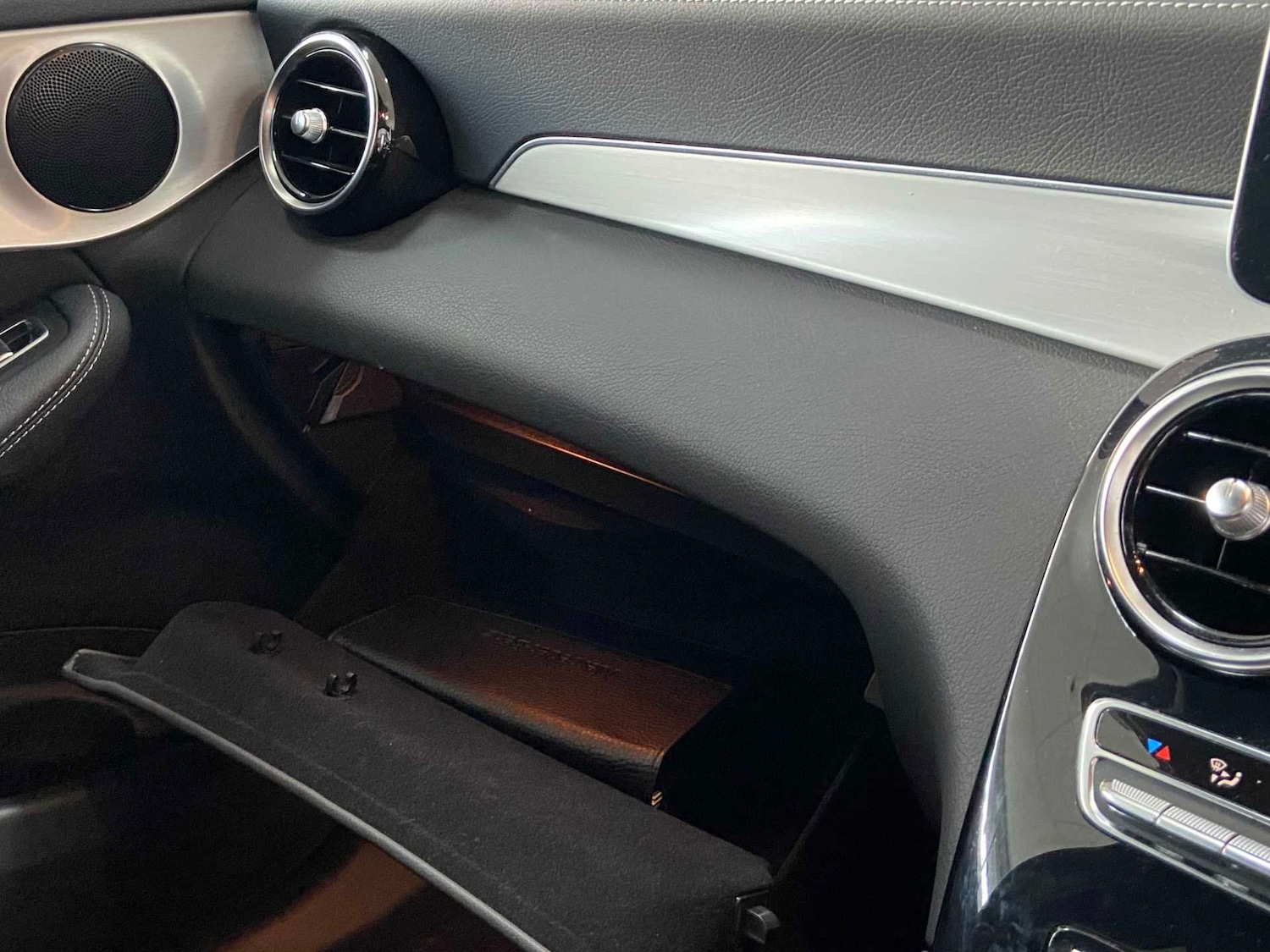 Used Mercedes-Benz GLC 2022 for sale - 76421135: Photo 28