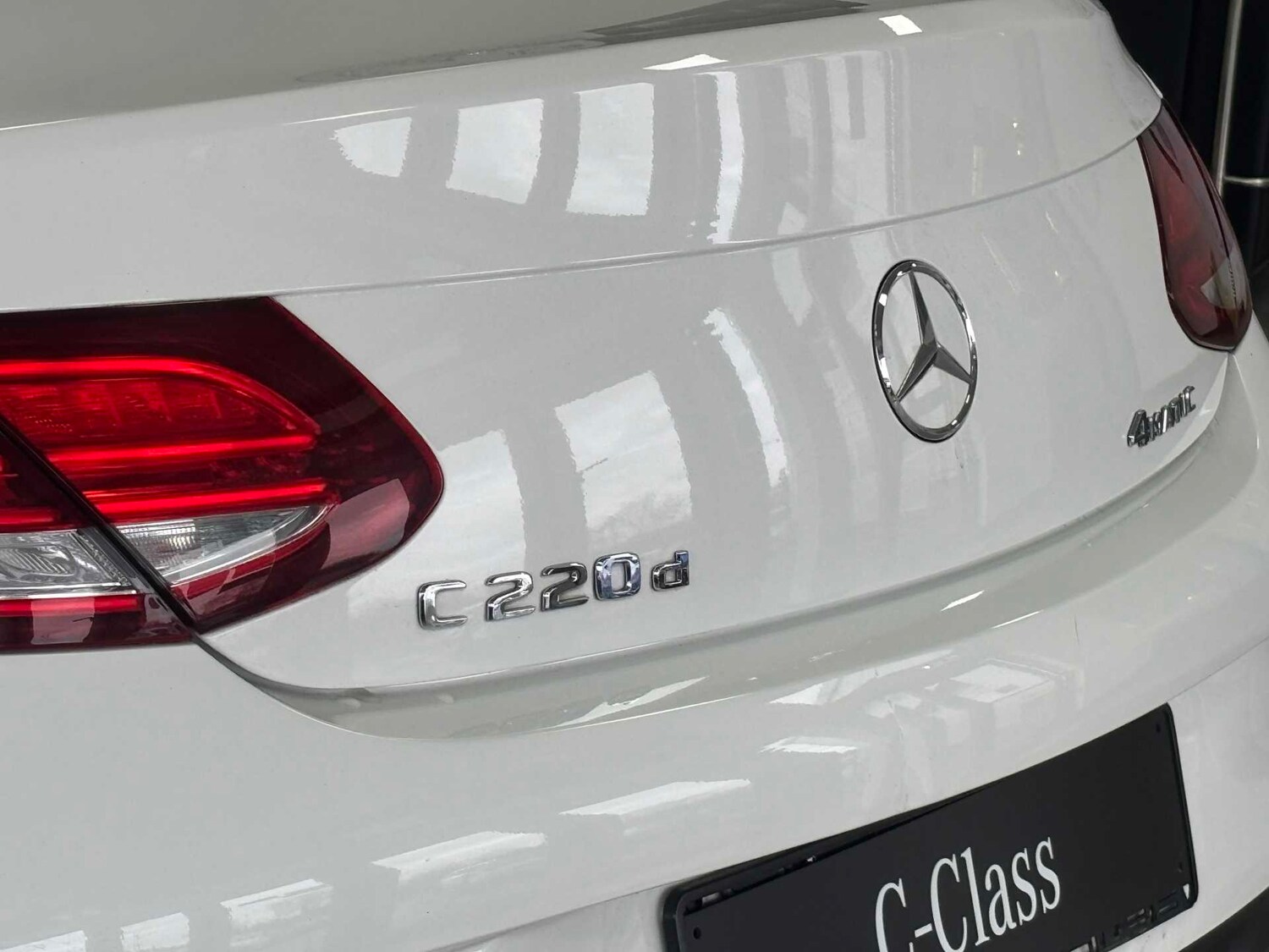 Used Mercedes-Benz C Class 2017 for sale - 77540672: Photo 14