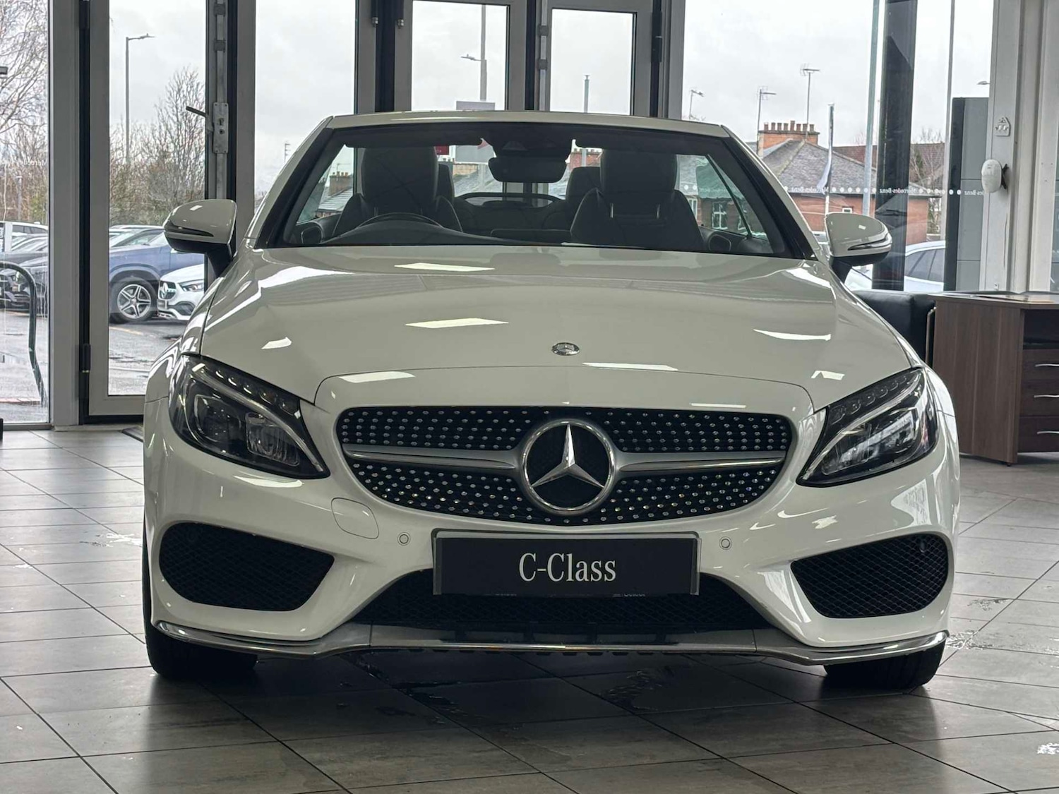 Used Mercedes-Benz C Class 2017 for sale - 77540672: Photo 2