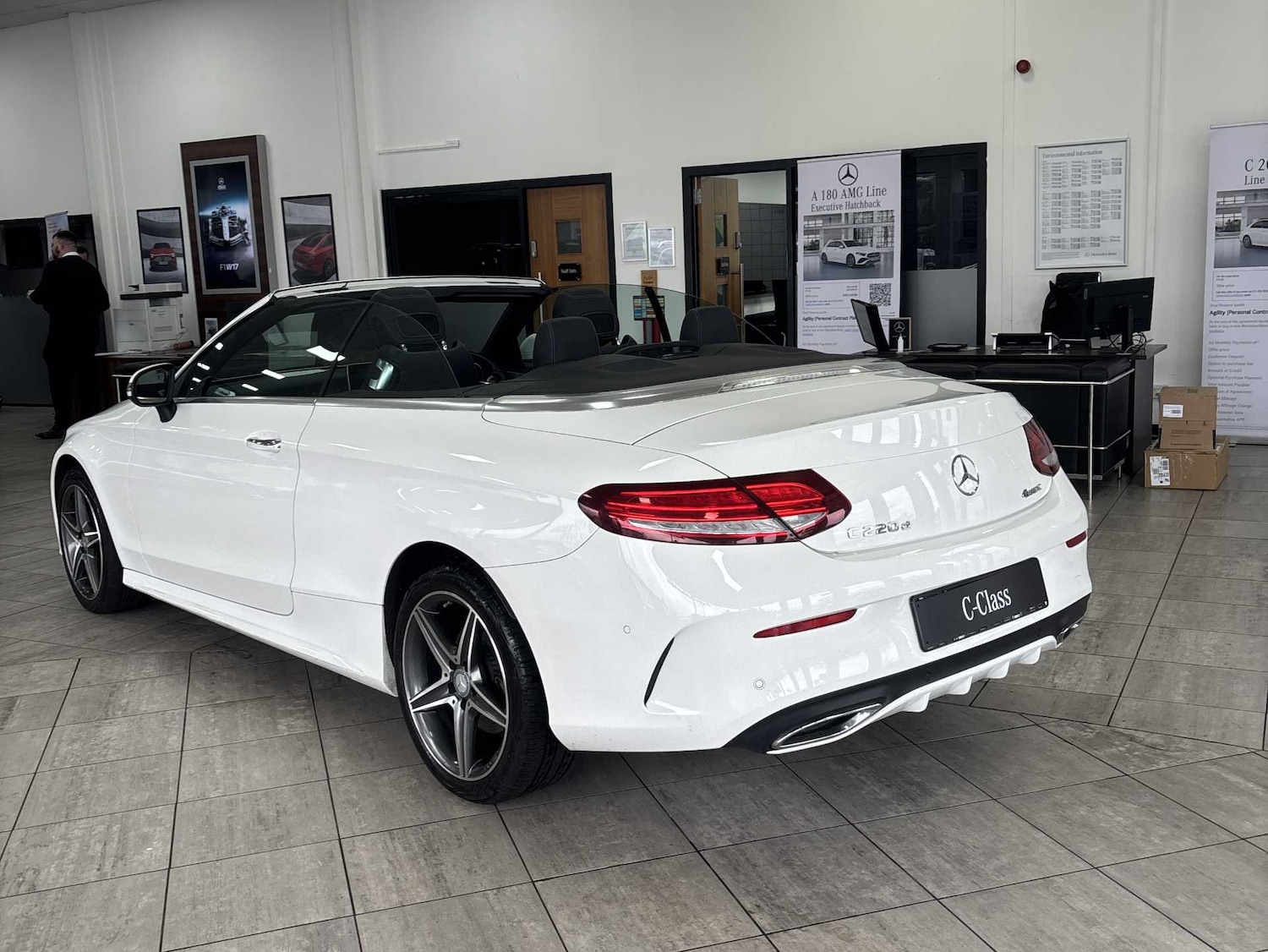 Used Mercedes-Benz C Class 2017 for sale - 77540672: Photo 4