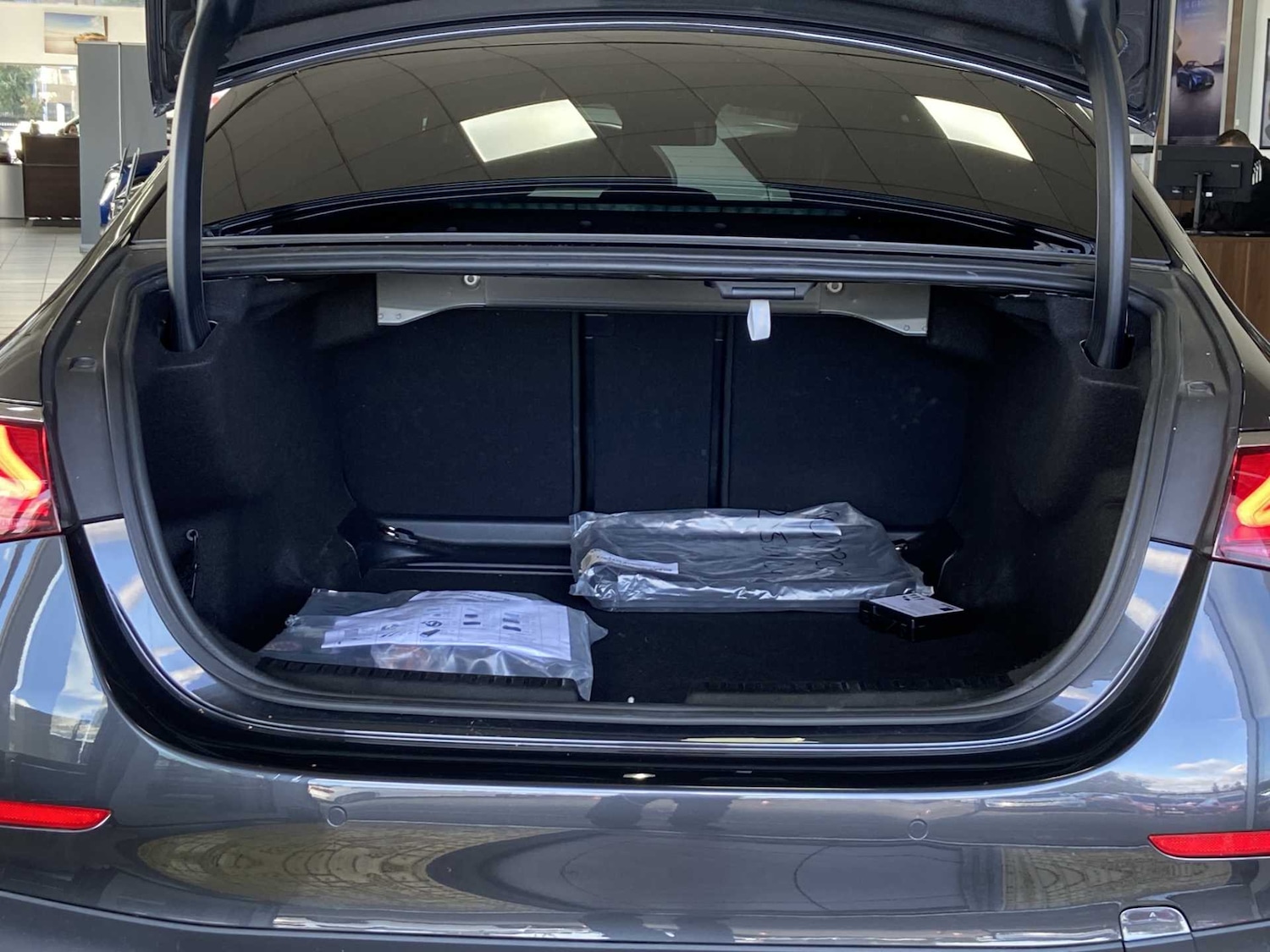 Used Mercedes-Benz E Class 2024 for sale - 76576078: Photo 14