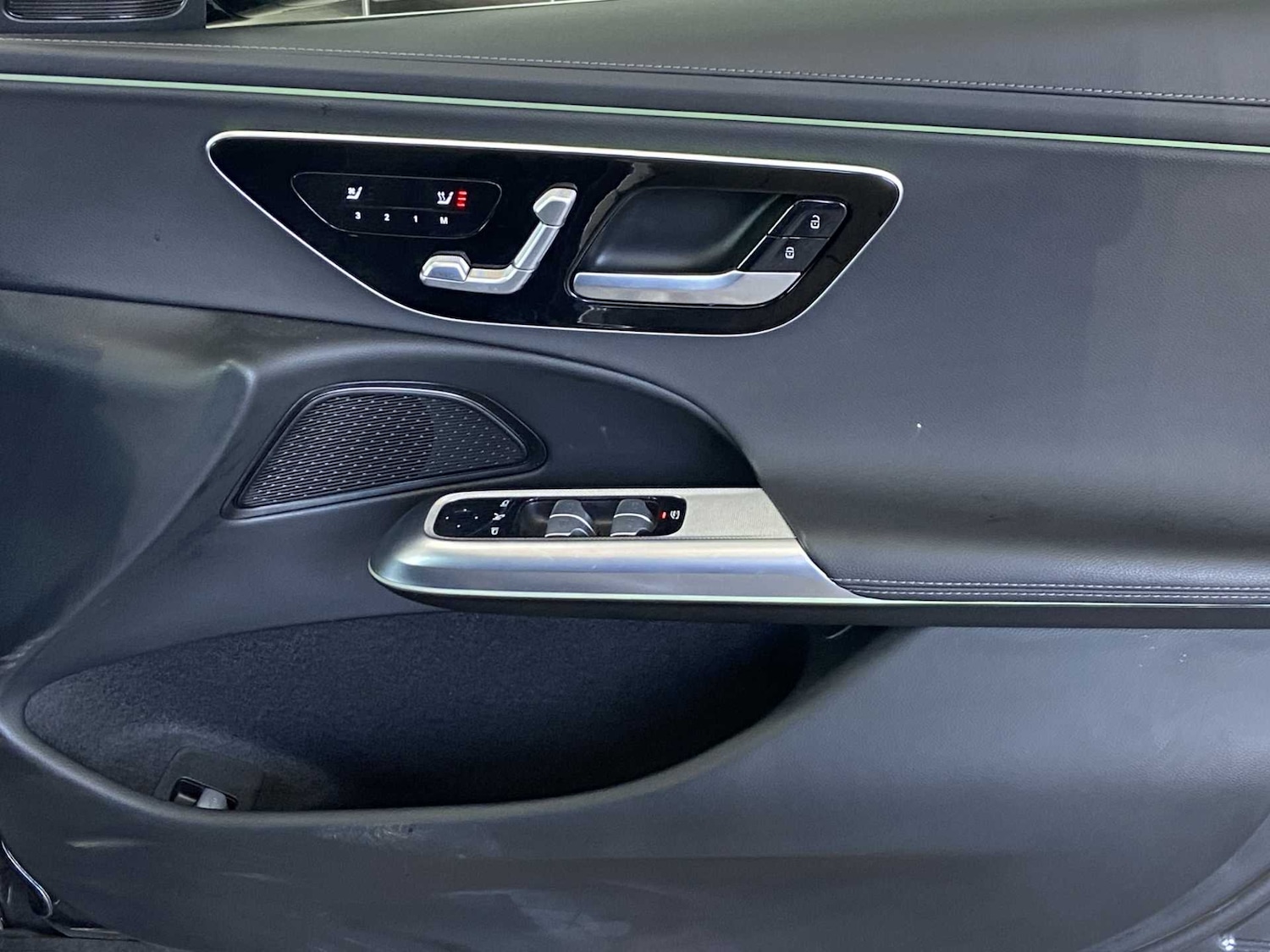 Used Mercedes-Benz E Class 2024 for sale - 76576078: Photo 25