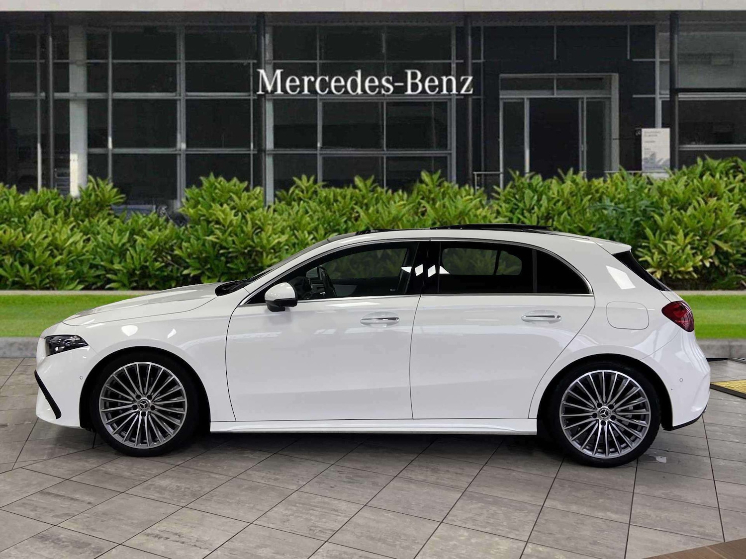 Used Mercedes-Benz A-Class 2024 for sale - 76564356: Photo 3