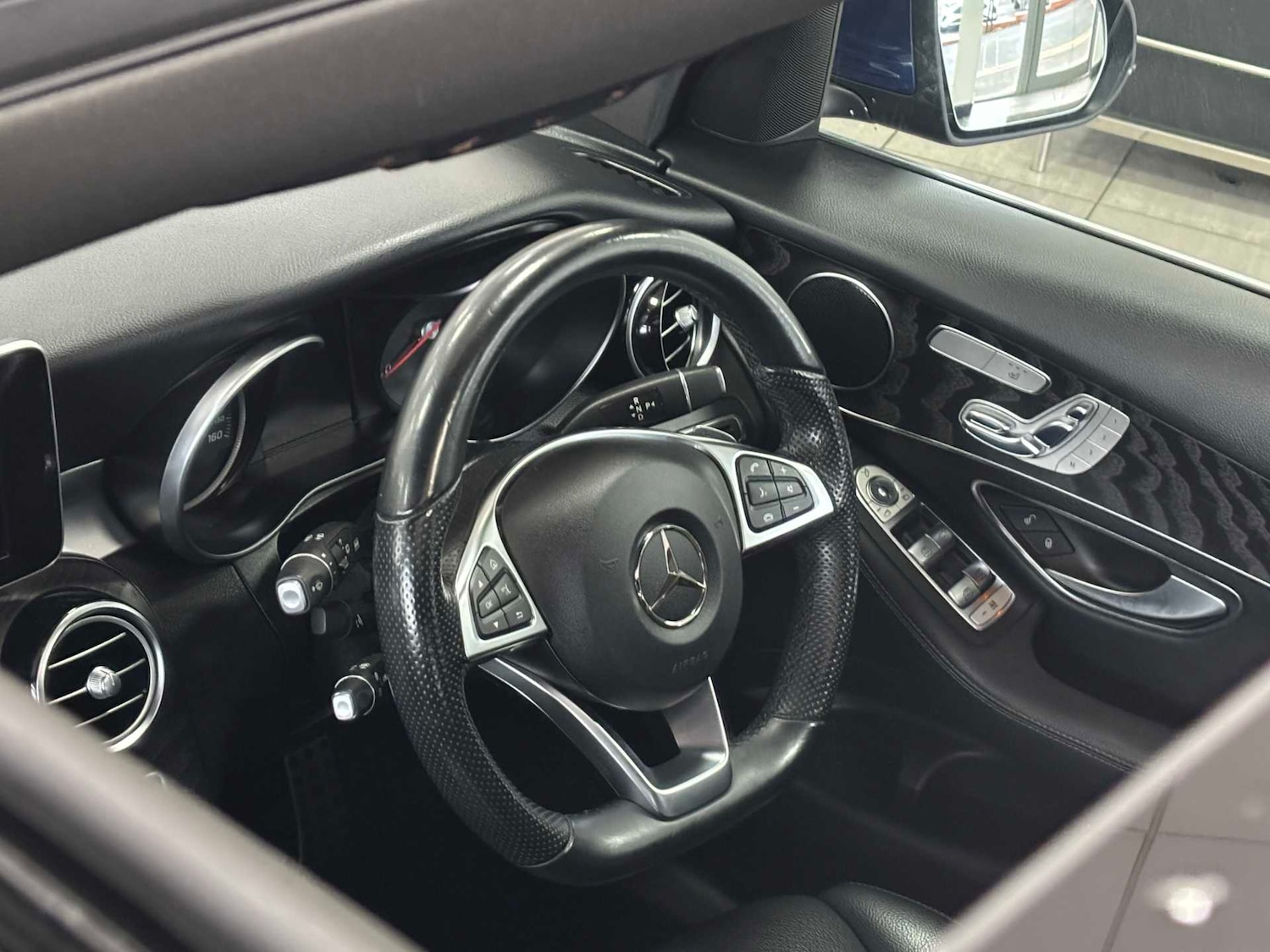 Used Mercedes-Benz GLC 2018 for sale - 77526933: Photo 16