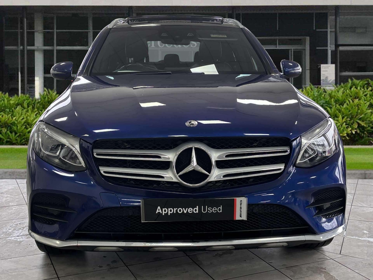 Used Mercedes-Benz GLC 2018 for sale - 77526933: Photo 2