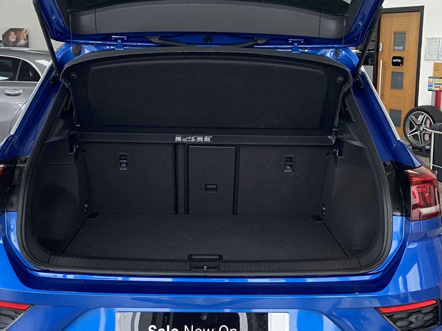 Used Volkswagen T-Roc 2020 for sale - 76298435: Photo 10