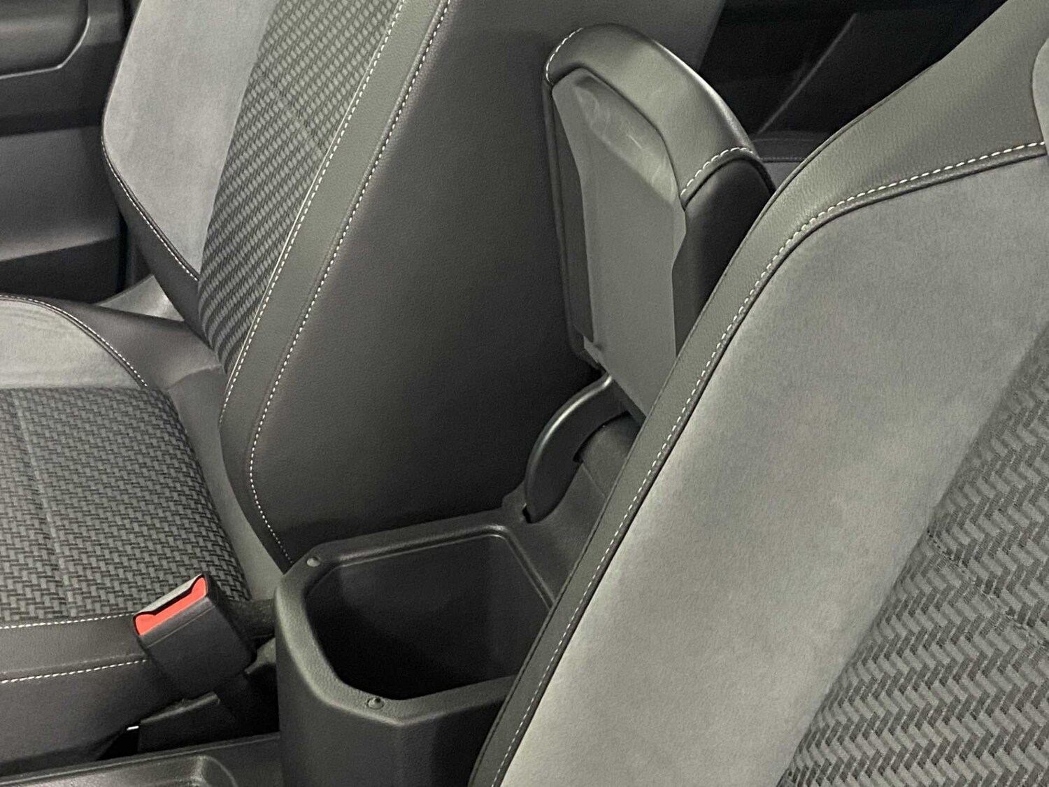 Used Volkswagen T-Roc 2020 for sale - 76298435: Photo 20