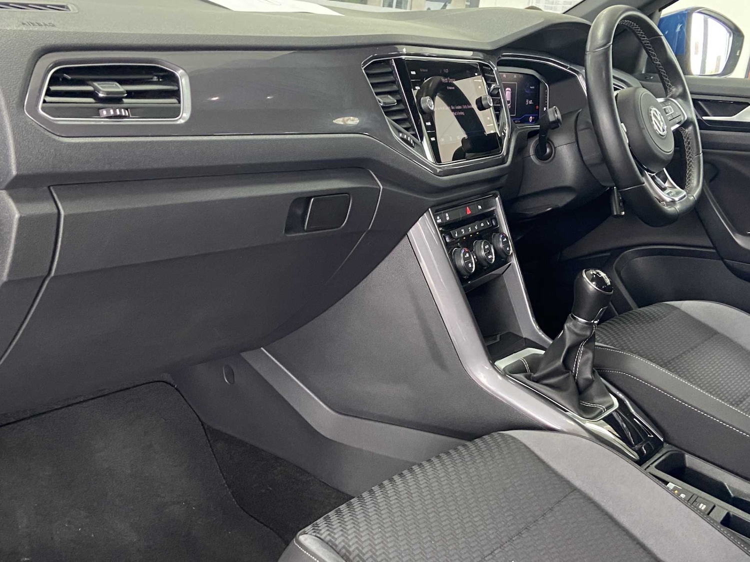 Used Volkswagen T-Roc 2020 for sale - 76298435: Photo 21