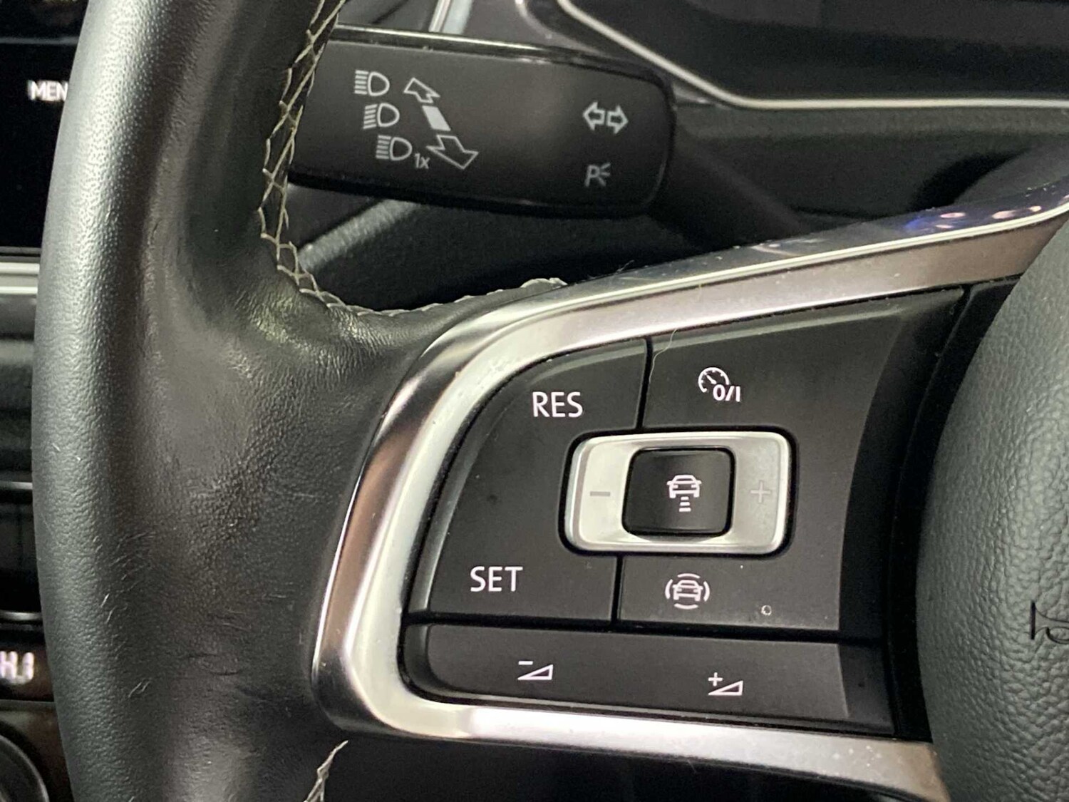 Used Volkswagen T-Roc 2020 for sale - 76298435: Photo 32