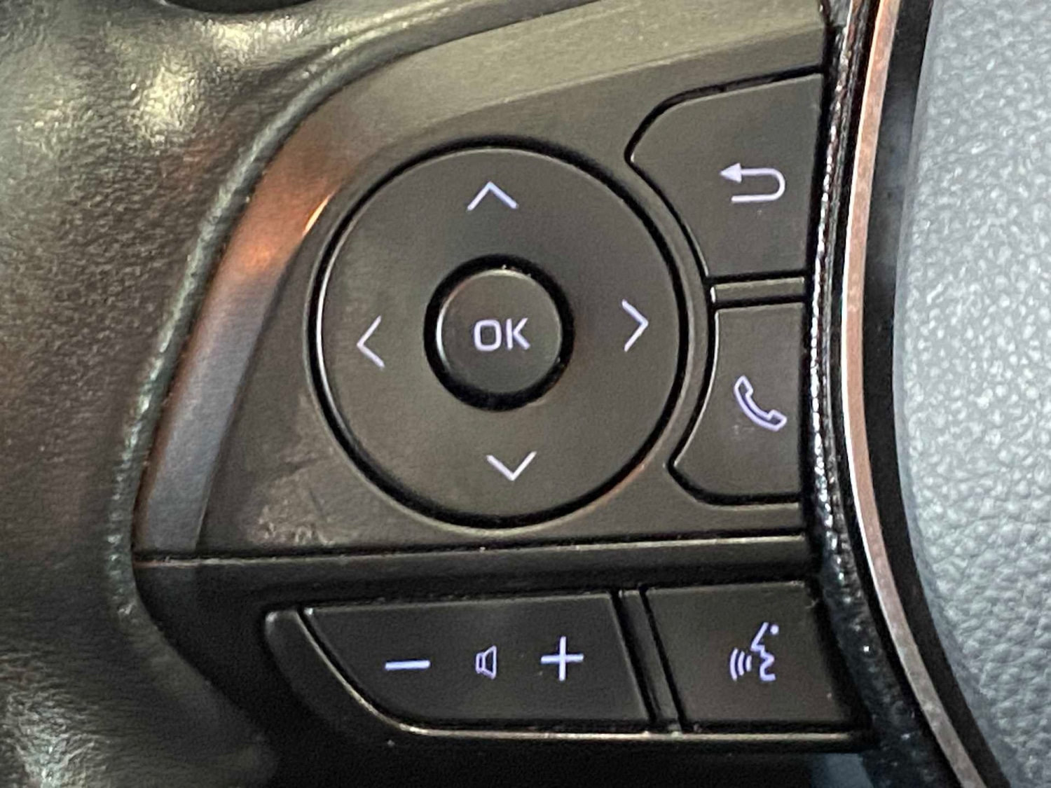 Used Toyota Corolla 2021 for sale - 76692043: Photo 35