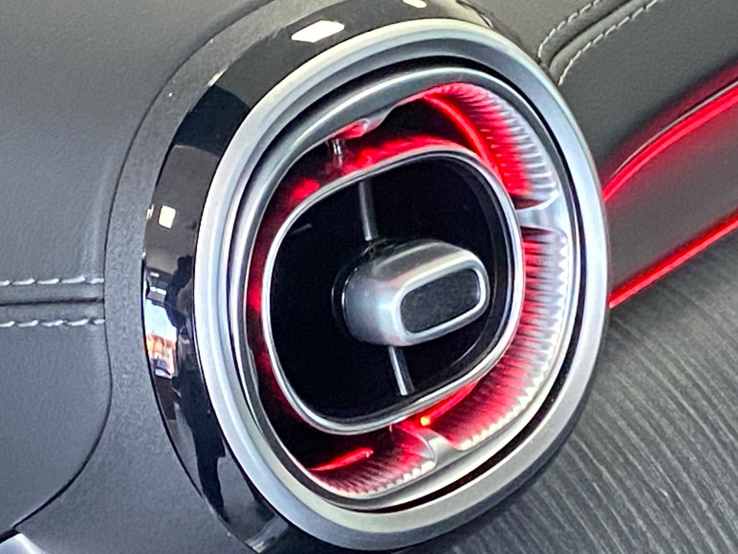 Used Mercedes-Benz C Class 2023 for sale - 76978690: Photo 25