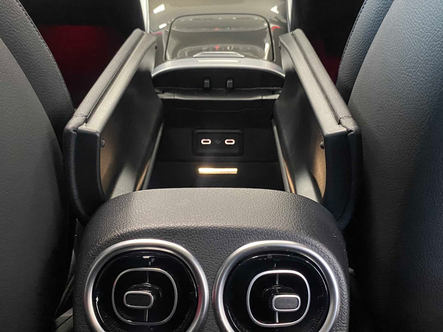 Used Mercedes-Benz C Class 2023 for sale - 76978690: Photo 34