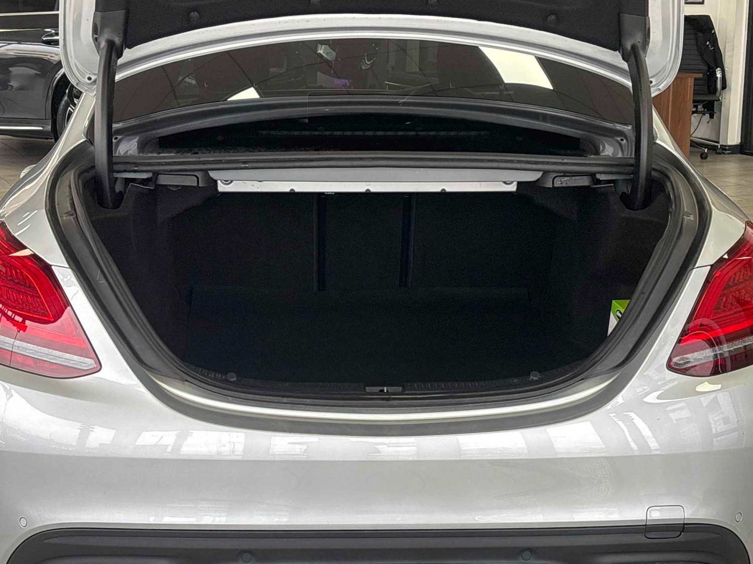 Used Mercedes-Benz C Class 2020 for sale - 77458702: Photo 12