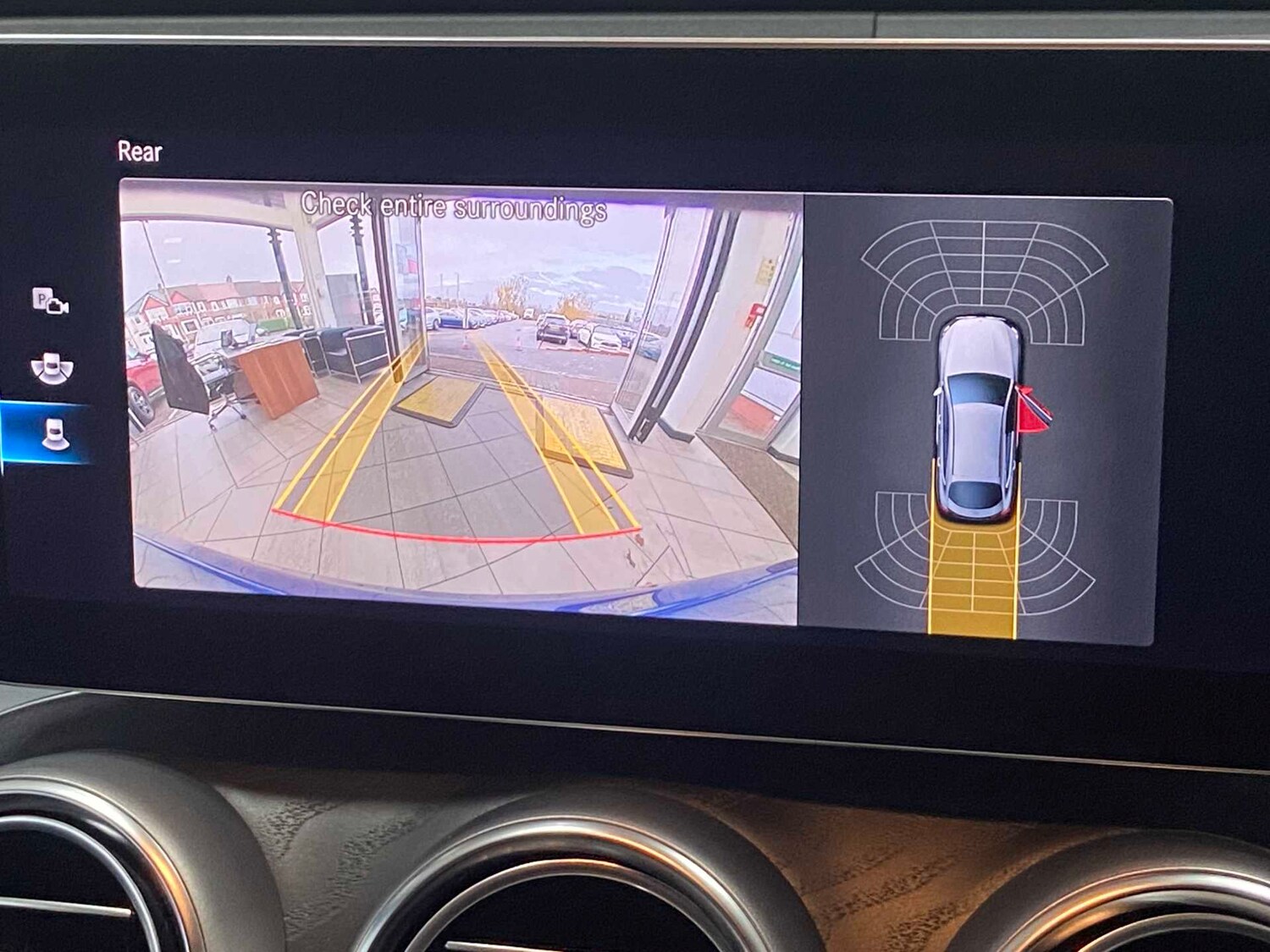 Used Mercedes-Benz GLC 2022 for sale - 76435740: Photo 35