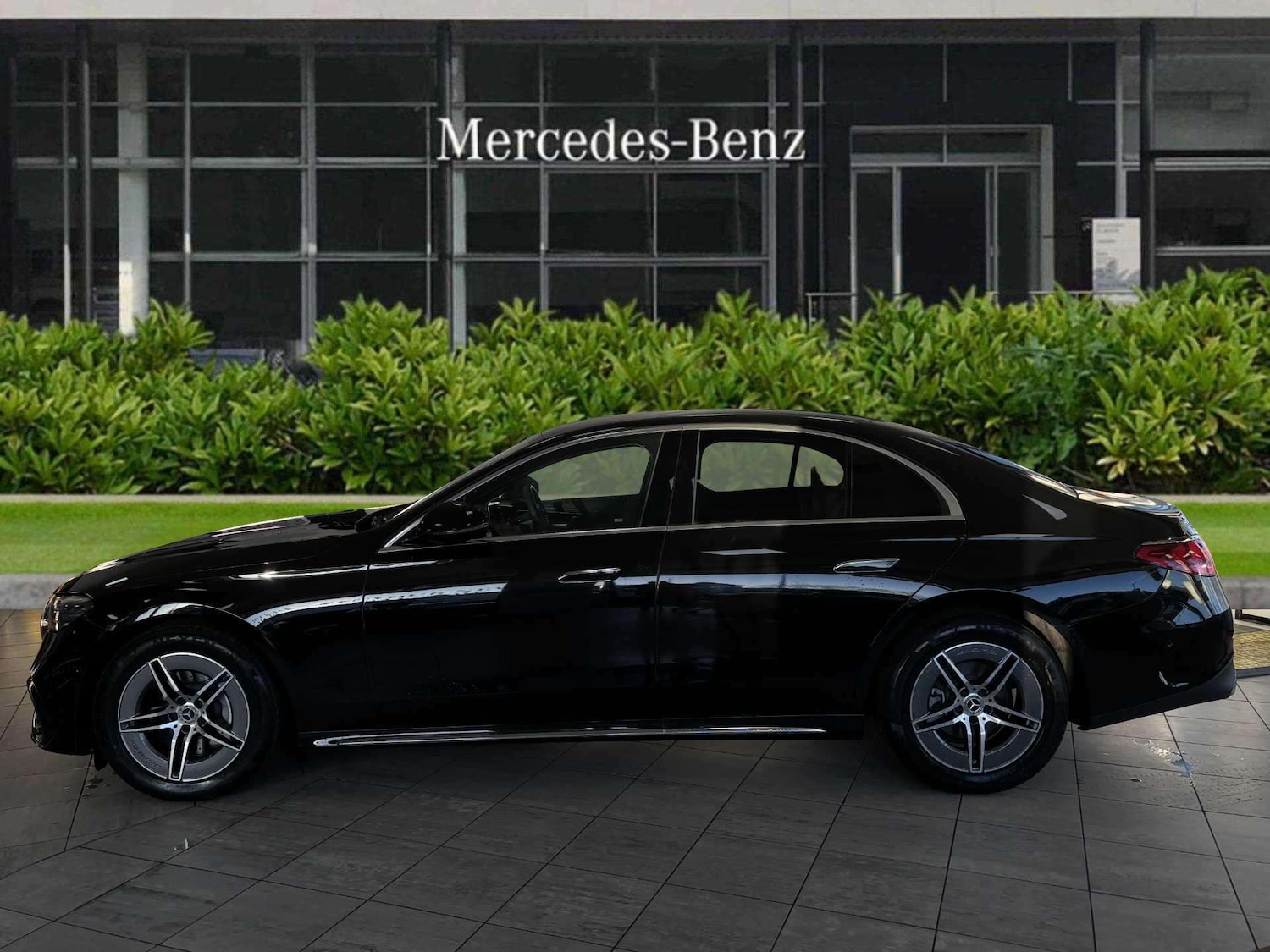 Used Mercedes-Benz E Class 2024 for sale - 77270282: Photo 3