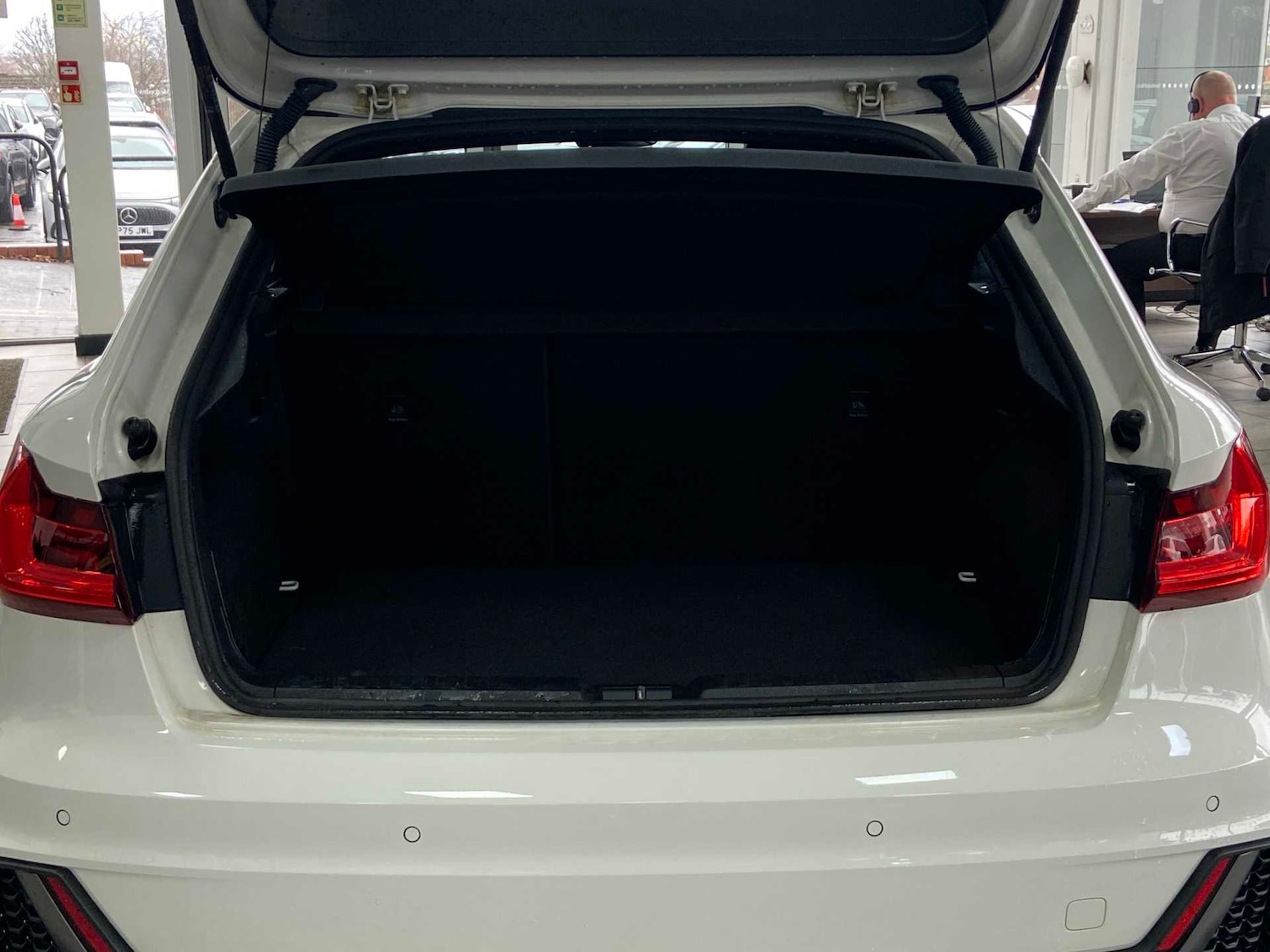 Used Audi A1 2023 for sale - 76902327: Photo 10