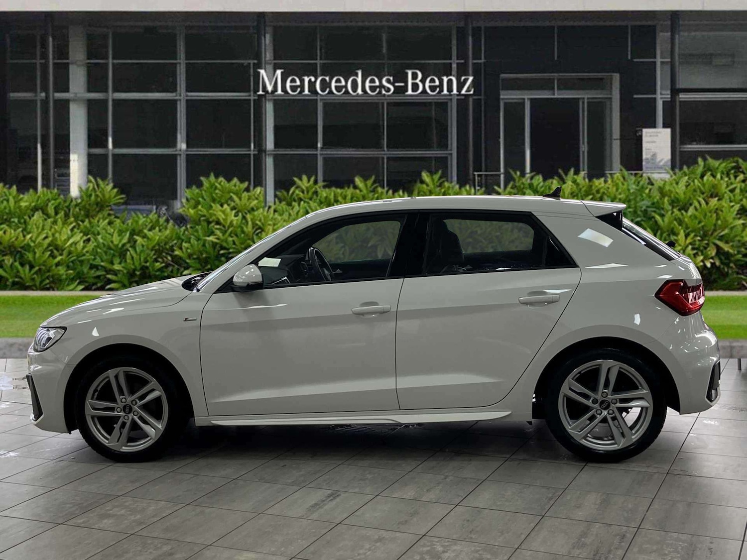 Used Audi A1 2023 for sale - 76902327: Photo 3