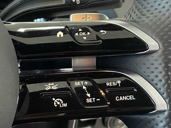 Used Mercedes-Benz GLA 2024 for sale - 76125902: Photo 31