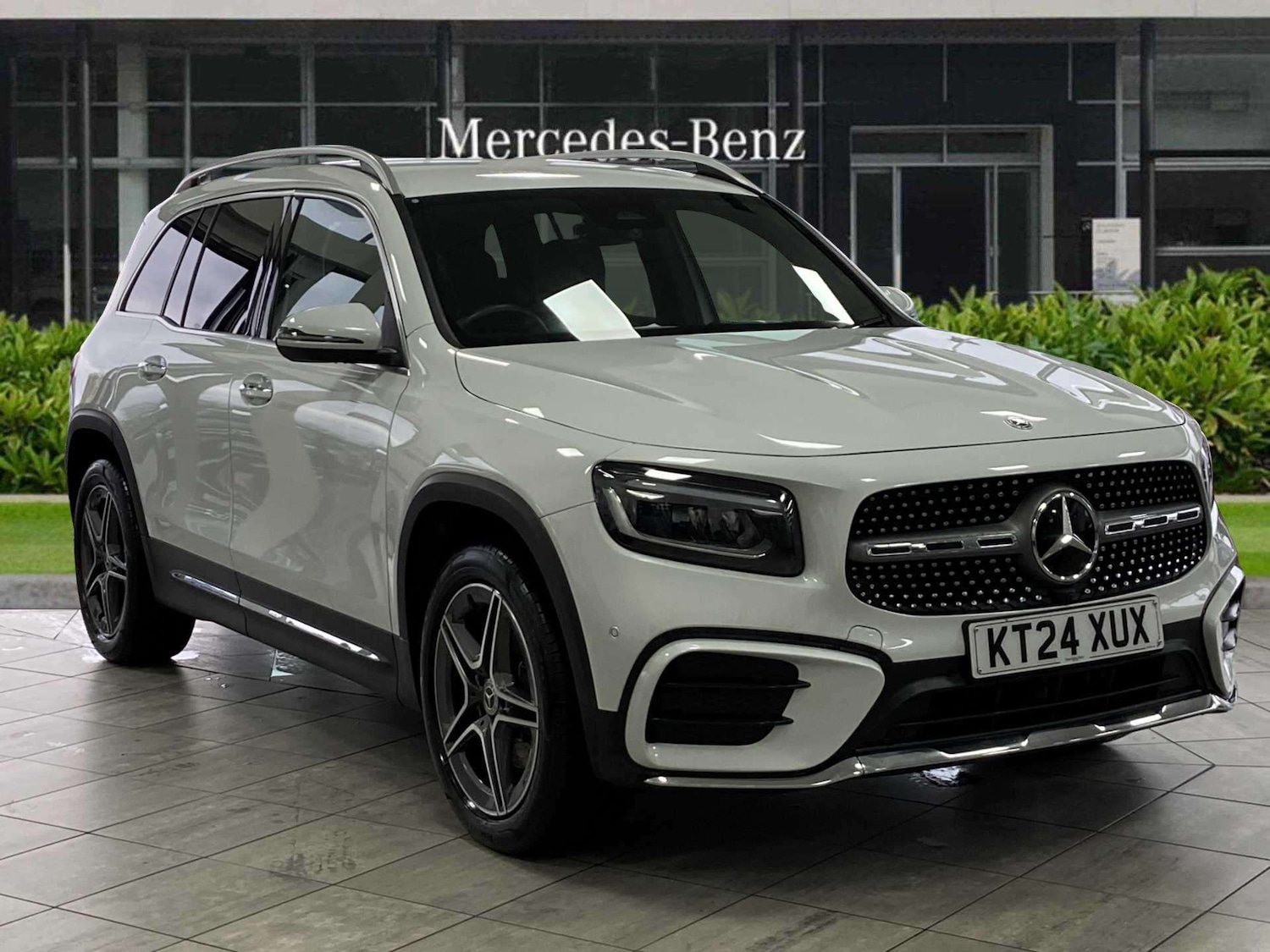 Used Mercedes-Benz GLB 2024 for sale - 76488143: Photo 1