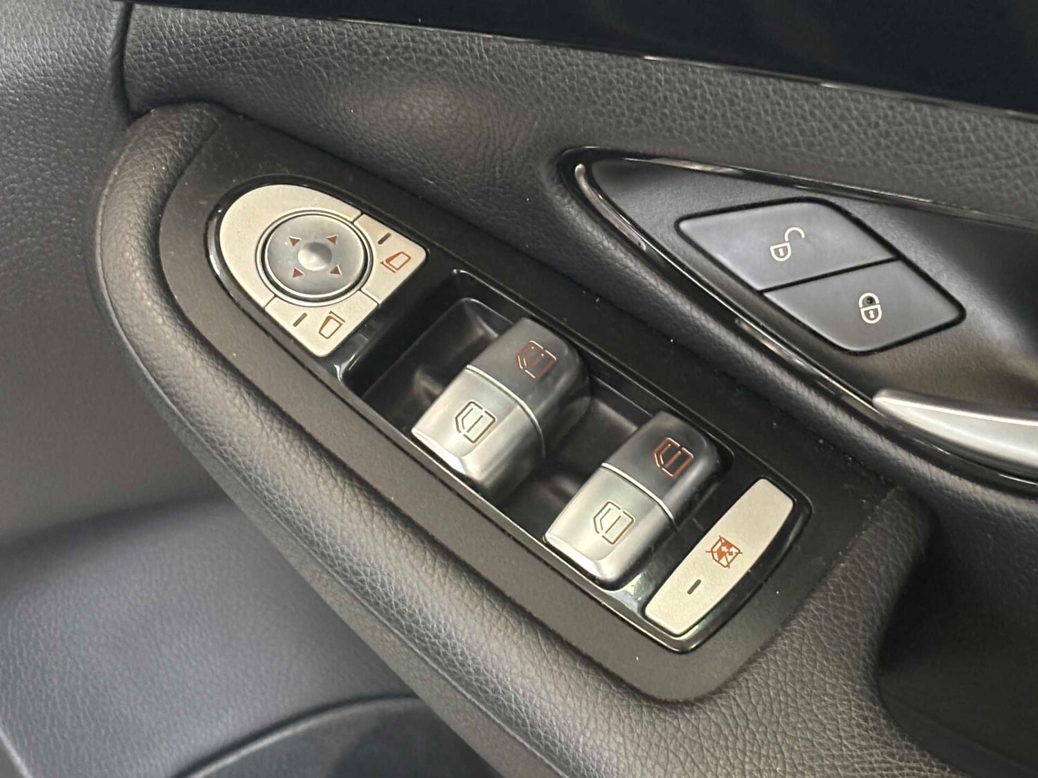 Used Mercedes-Benz C Class 2016 for sale - 77686425: Photo 29