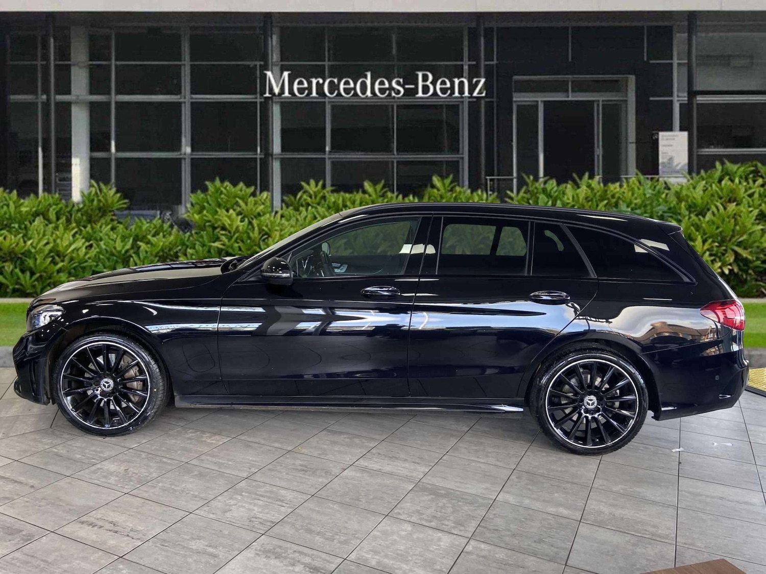 Used Mercedes-Benz C Class 2021 for sale - 76373792: Photo 3