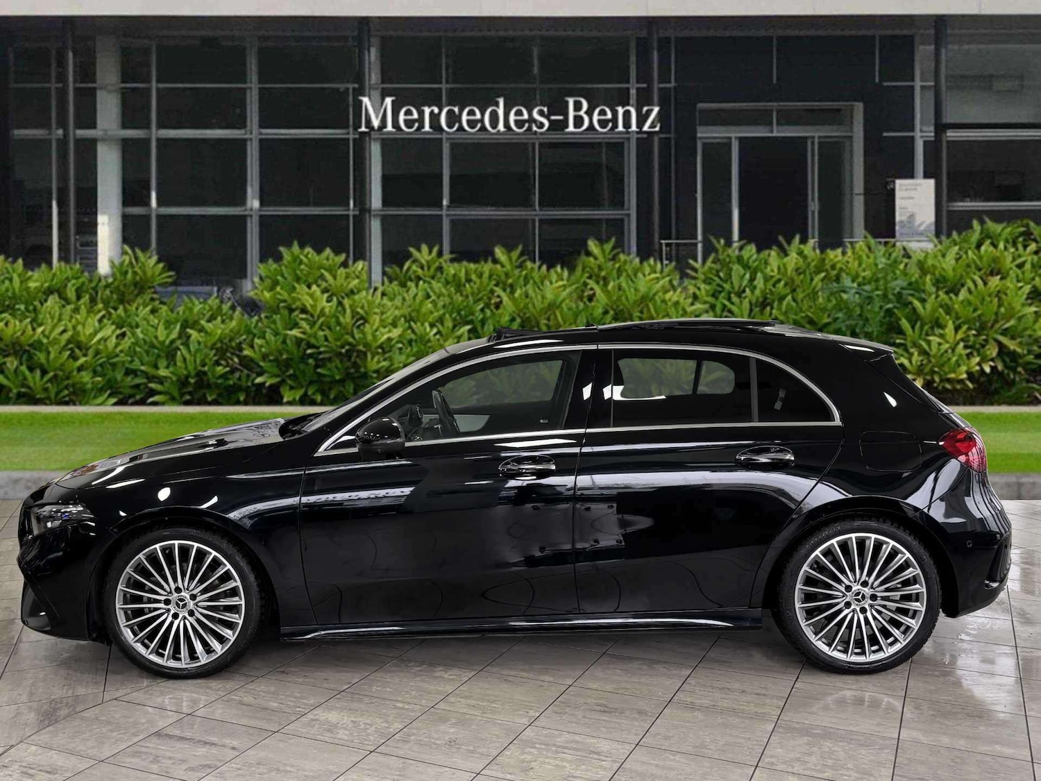 Used Mercedes-Benz A-Class 2024 for sale - 77333867: Photo 3