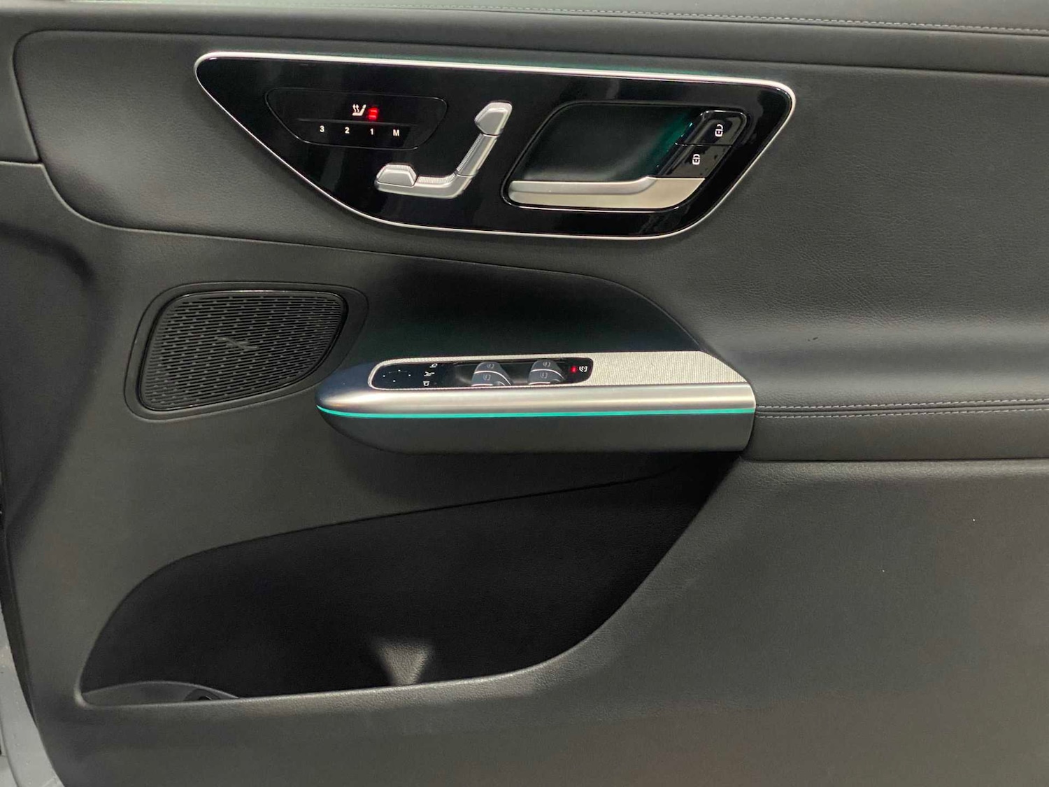 Used Mercedes-Benz GLC 2024 for sale - 77044136: Photo 28