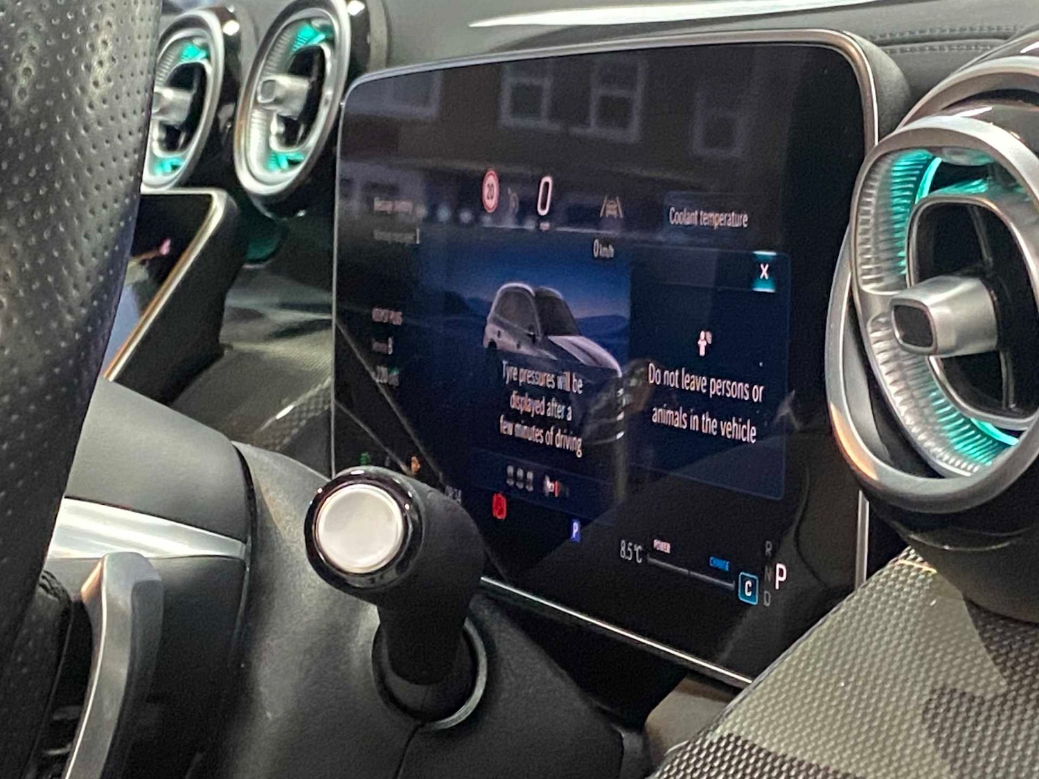 Used Mercedes-Benz GLC 2024 for sale - 77044136: Photo 32