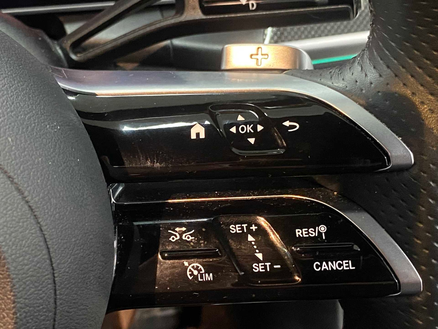 Used Mercedes-Benz GLC 2024 for sale - 77044136: Photo 35