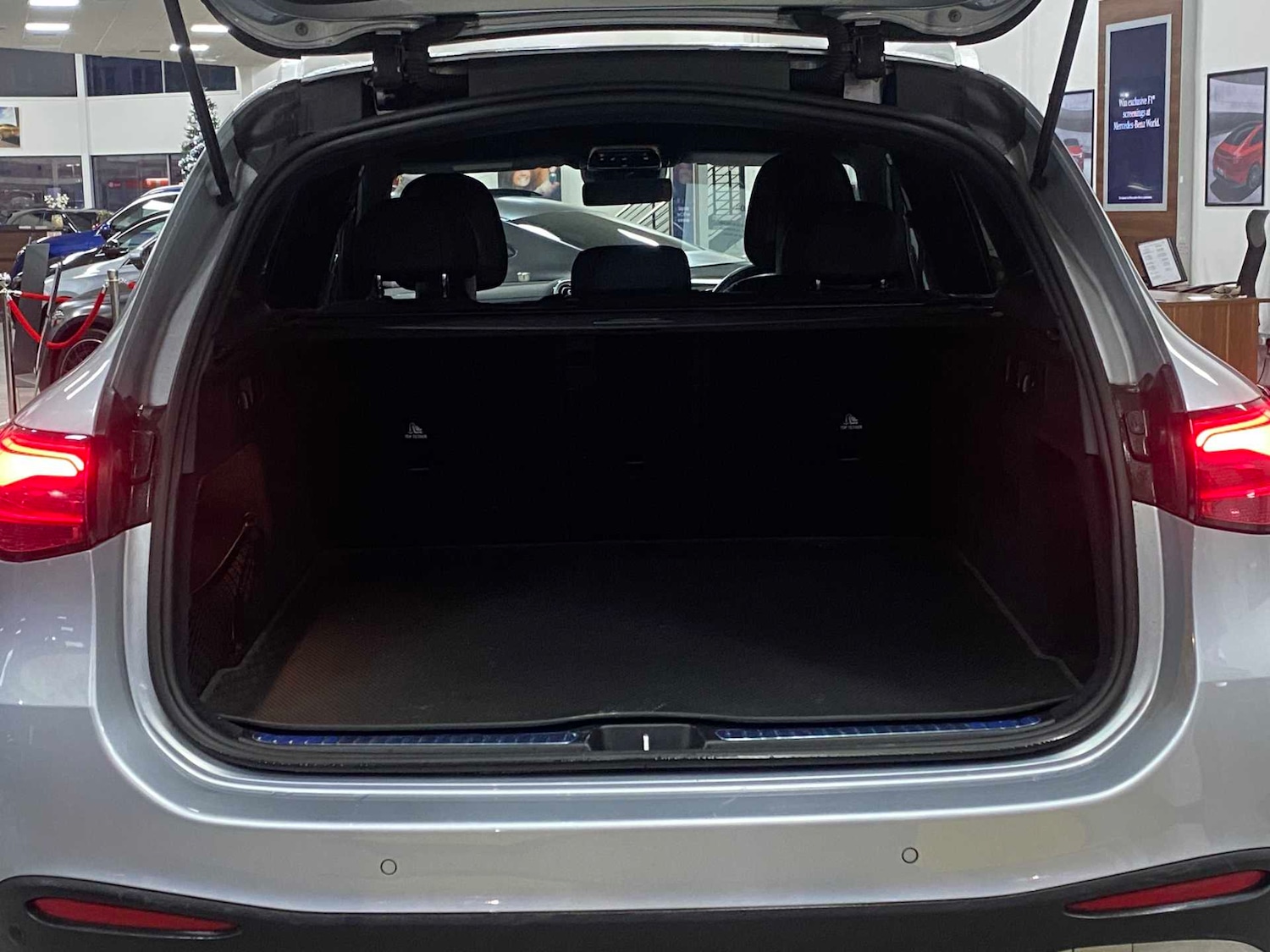 Used Mercedes-Benz GLC 2024 for sale - 77044136: Photo 9