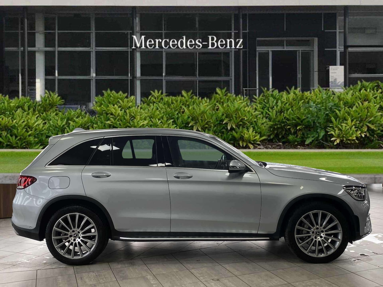 Used Mercedes-Benz GLC 2022 for sale - 77068502: Photo 3