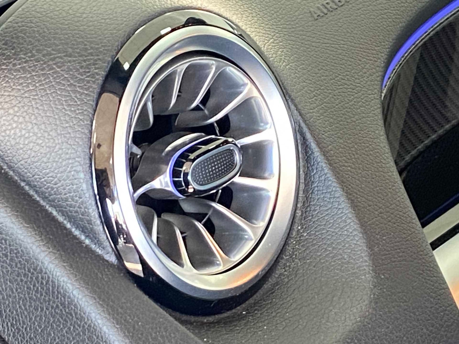 Used Mercedes-Benz GLB 2025 for sale - 77648960: Photo 27