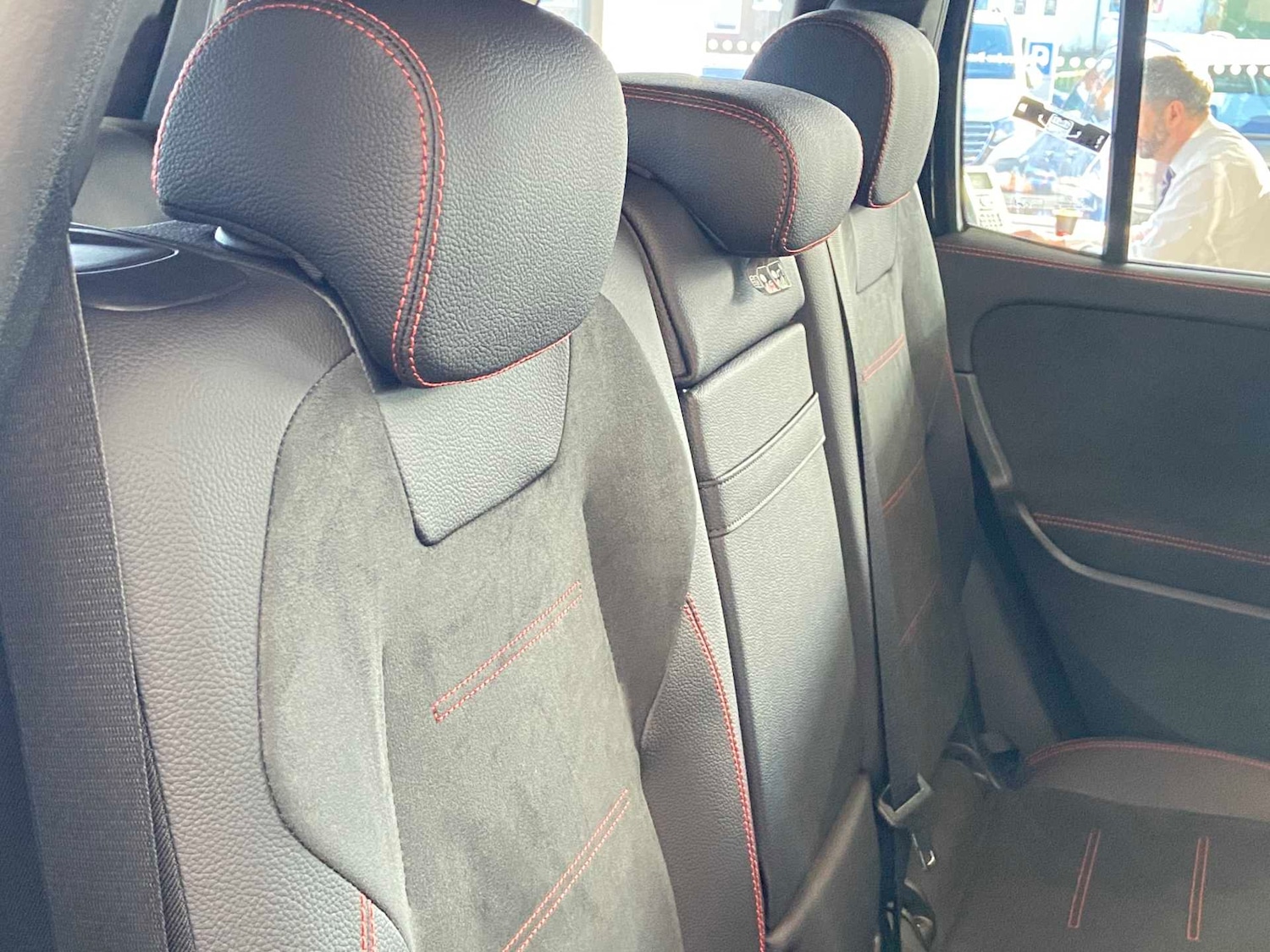 Used Mercedes-Benz GLB 2025 for sale - 77648960: Photo 34