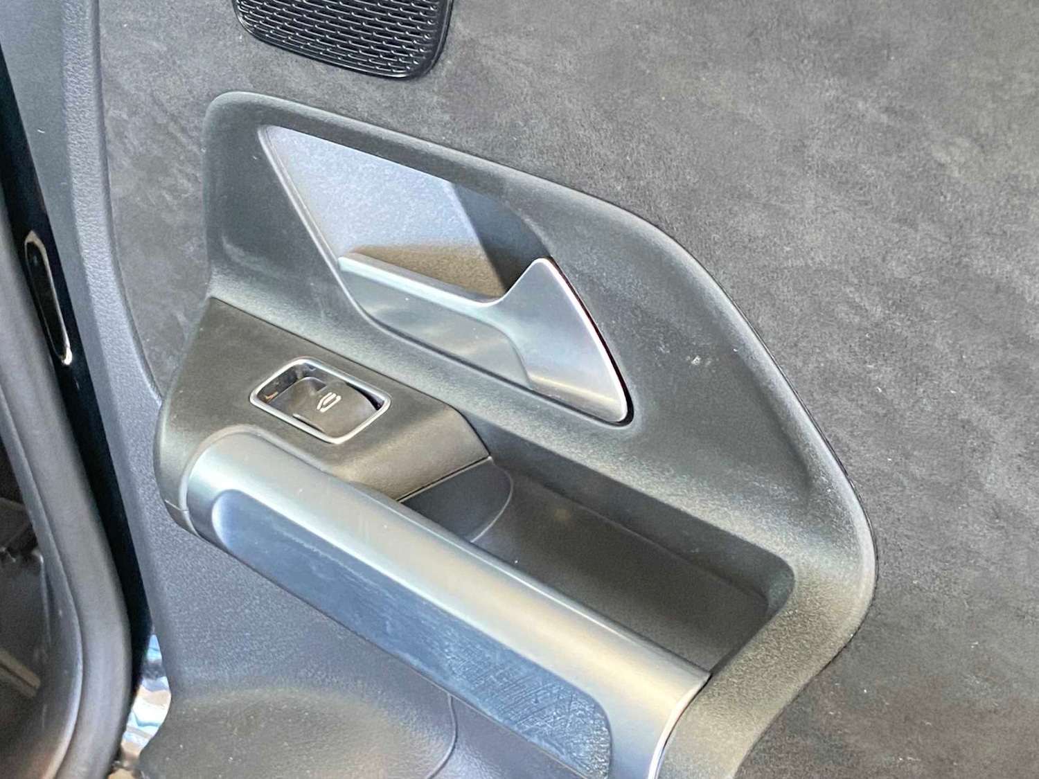 Used Mercedes-Benz GLB 2025 for sale - 77648960: Photo 35