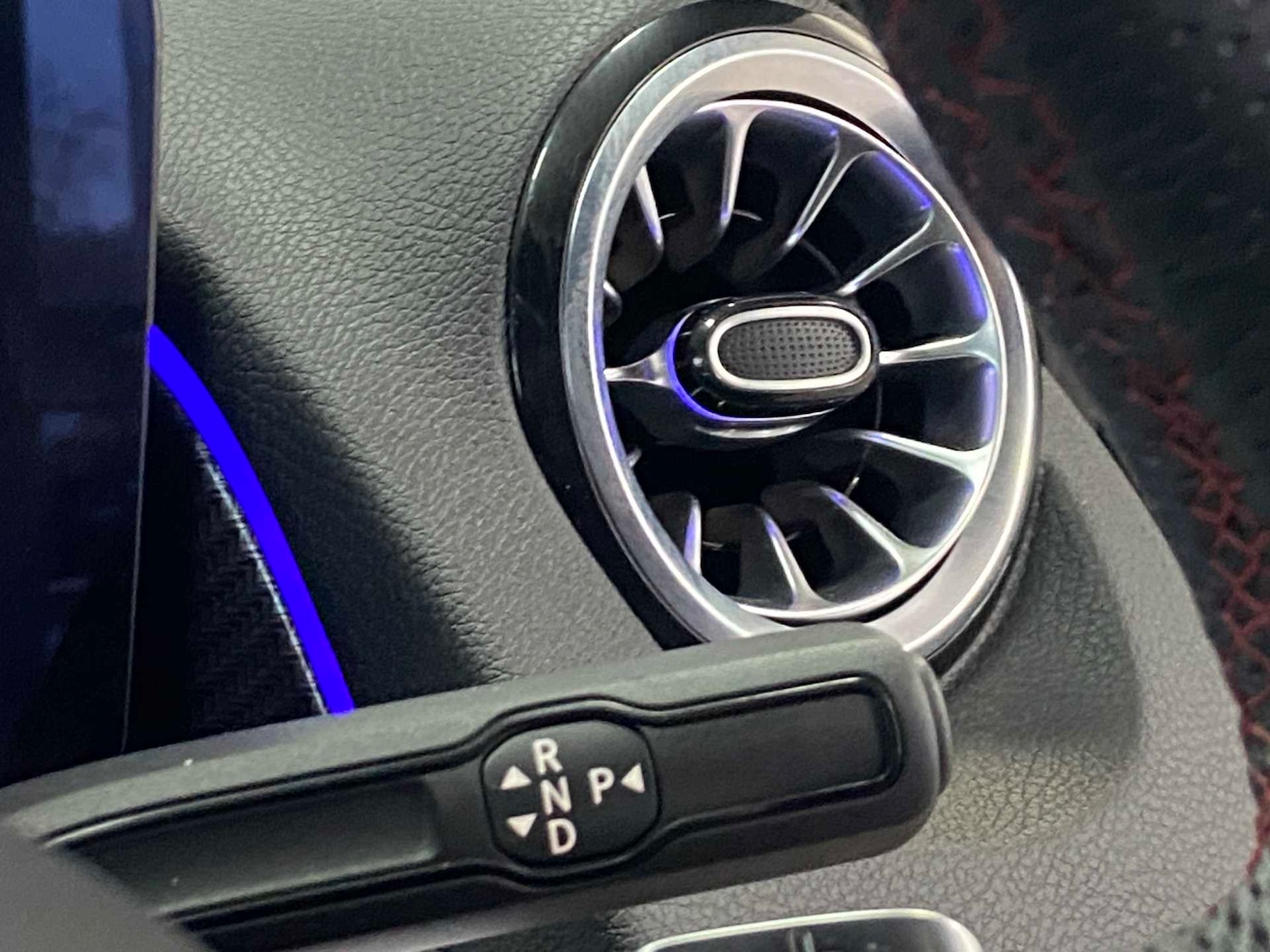 Used Mercedes-Benz GLB 2024 for sale - 76732378: Photo 26